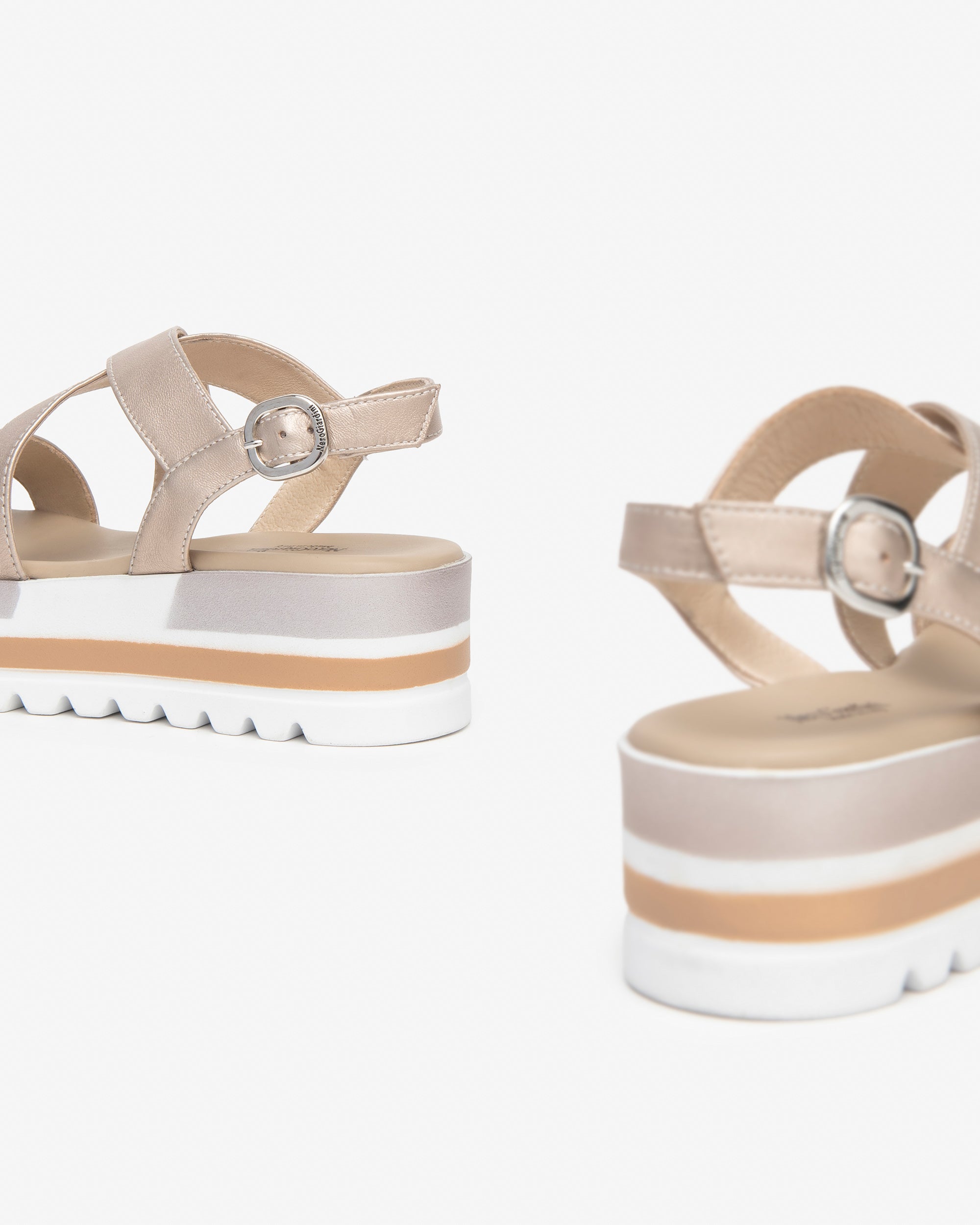 NeroGiardini Sandales Cuir Femme Made in Italy