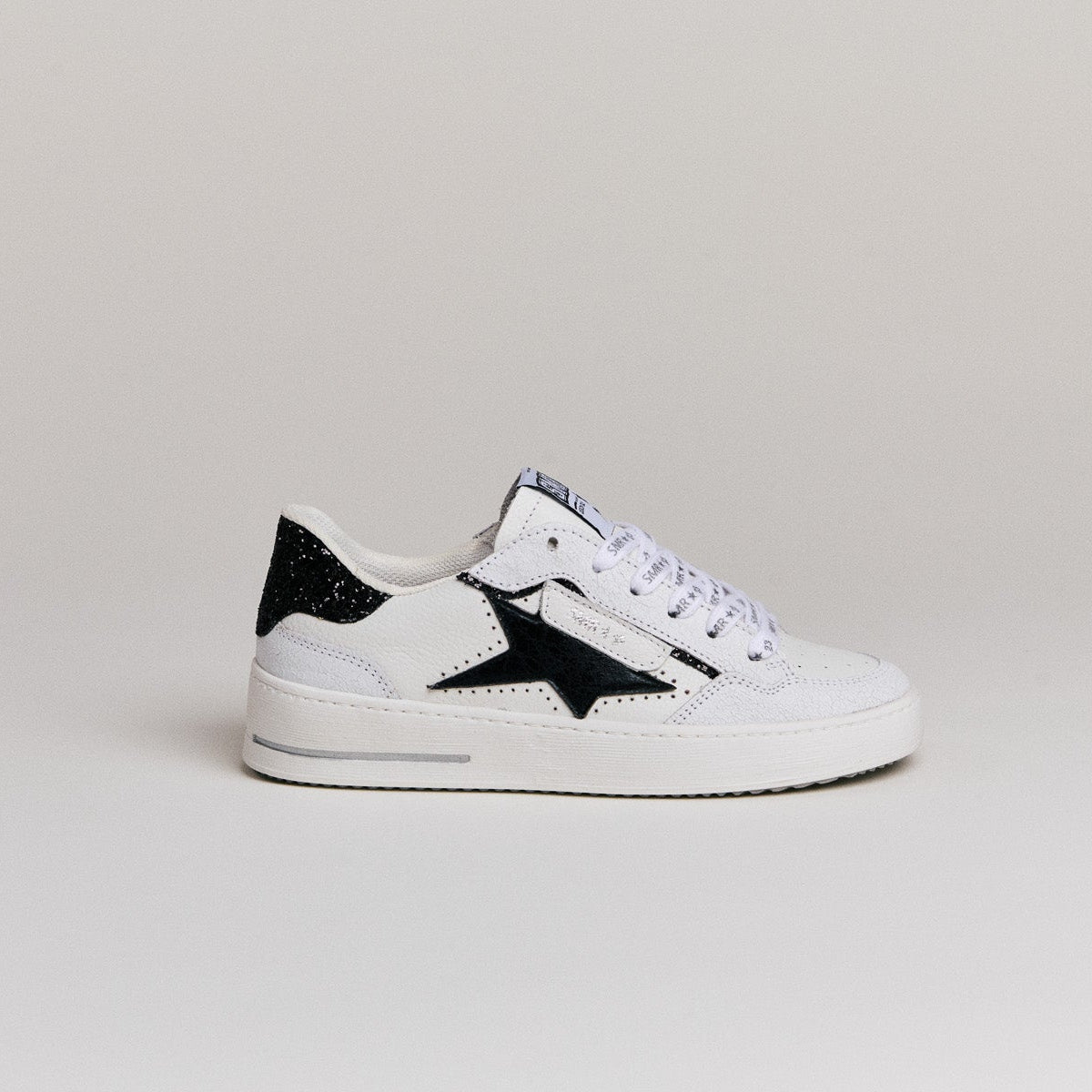 SMR Ale D613 baskets cuir blanc noir
