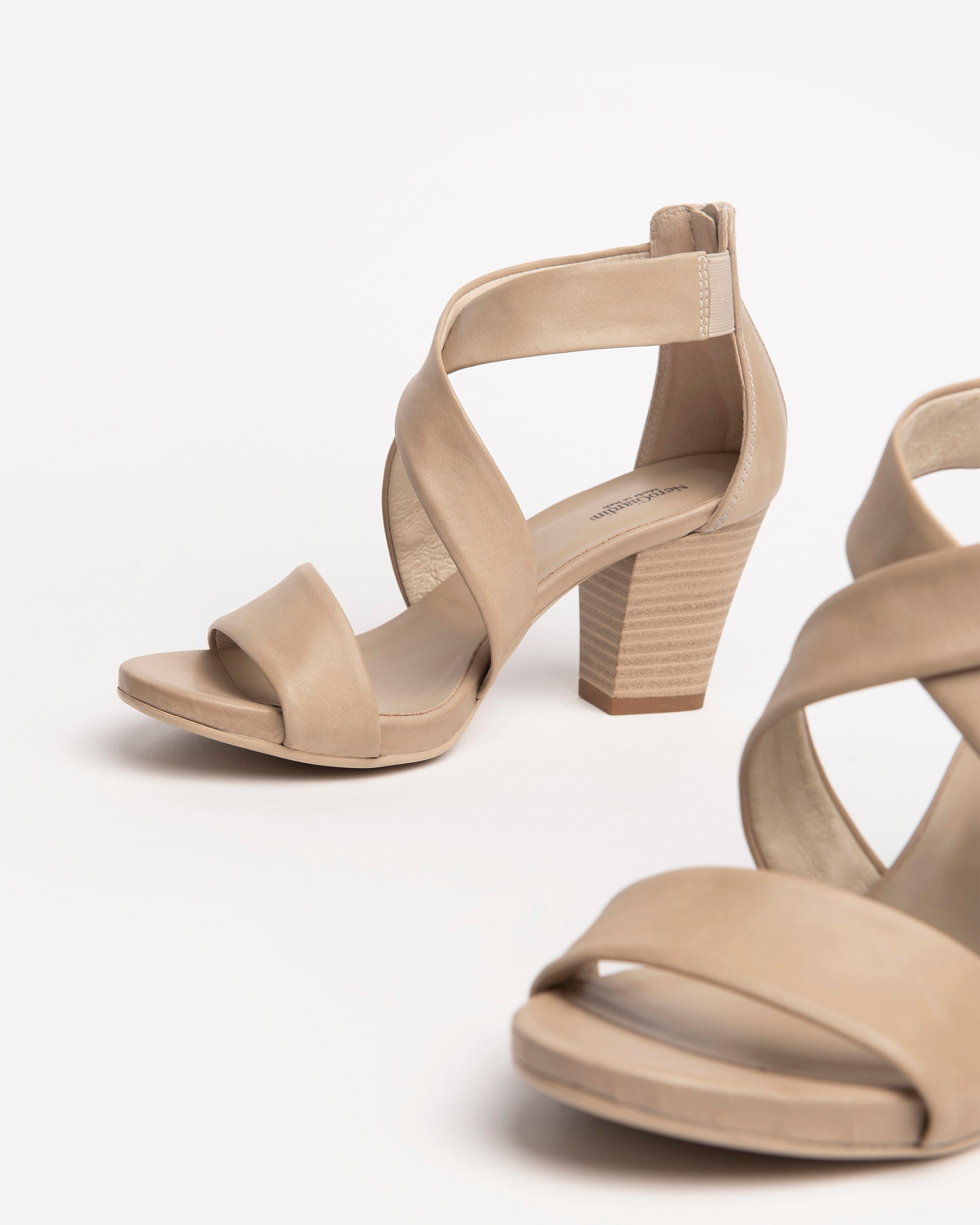 NeroGiardini Sandales Femme Cuir Talon 7,5 cm Zip