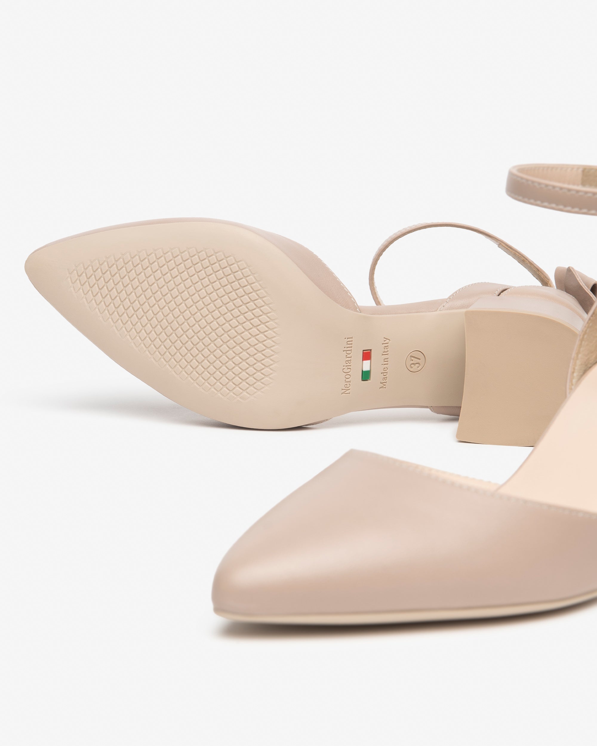 NeroGiardini Escarpins Femme en Cuir bureau confort