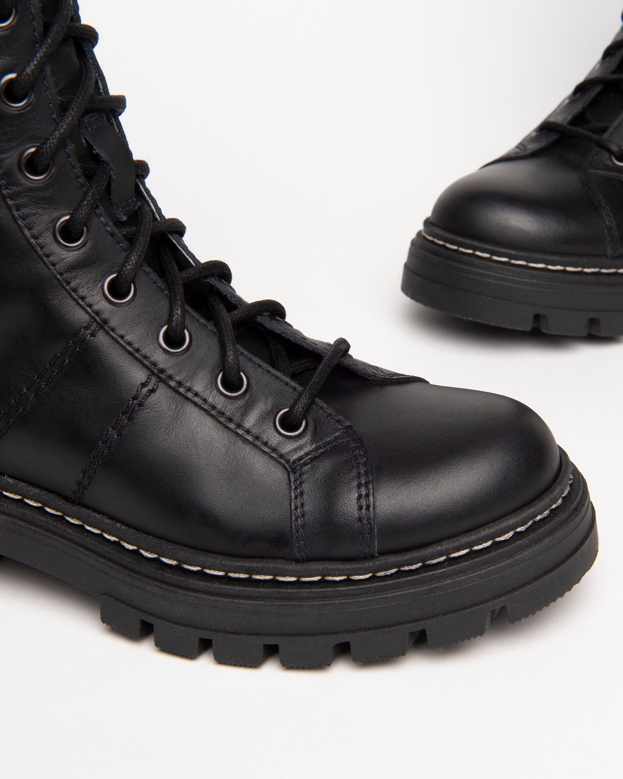 NeroGiardini Bottes Fille Cuir à Lacets Zip Confort Hiver