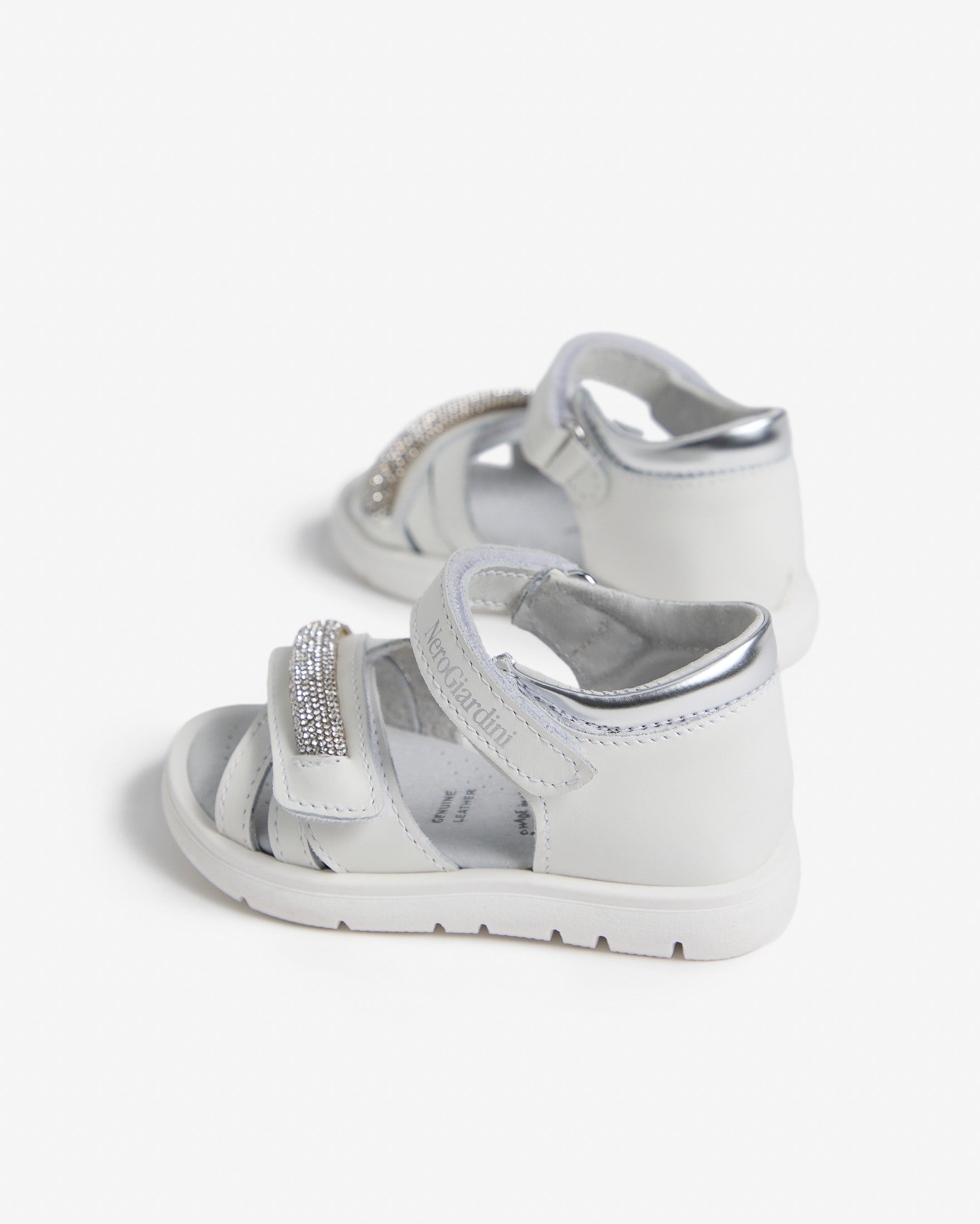 NeroGiardini Sandales Junior Fille Cuir Été