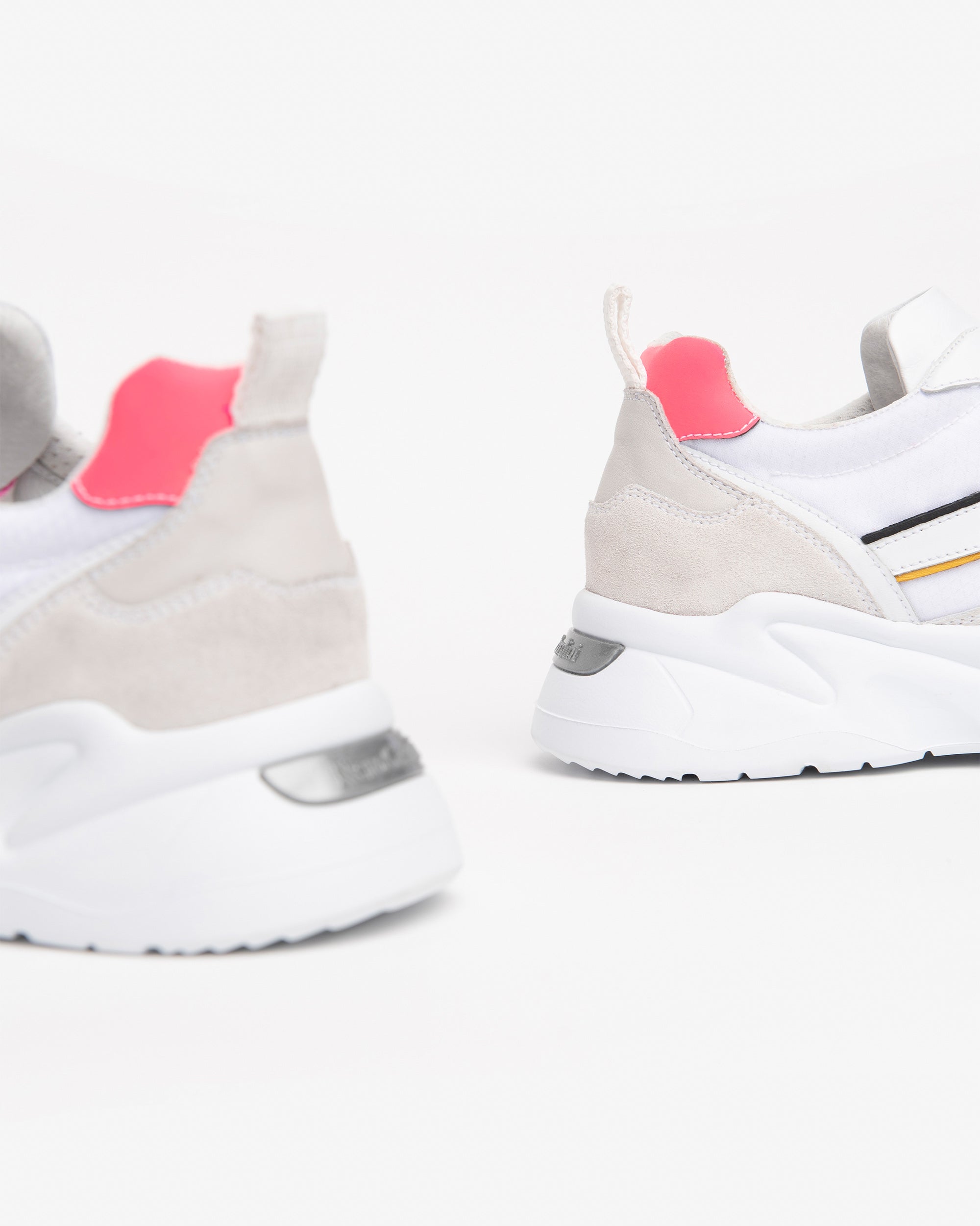 NeroGiardini Sneakers Femme Cuir et Velours Confort