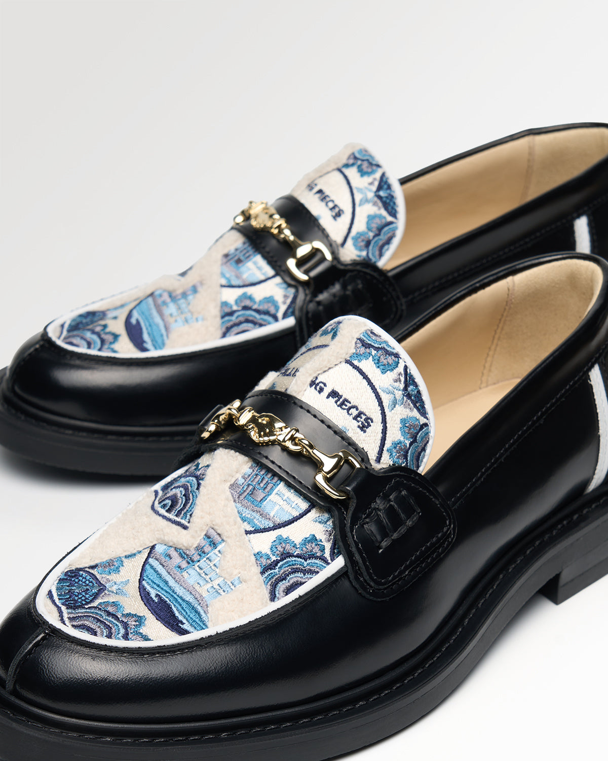 Filling Pieces Broken Plate mocassins noirs delft bleu