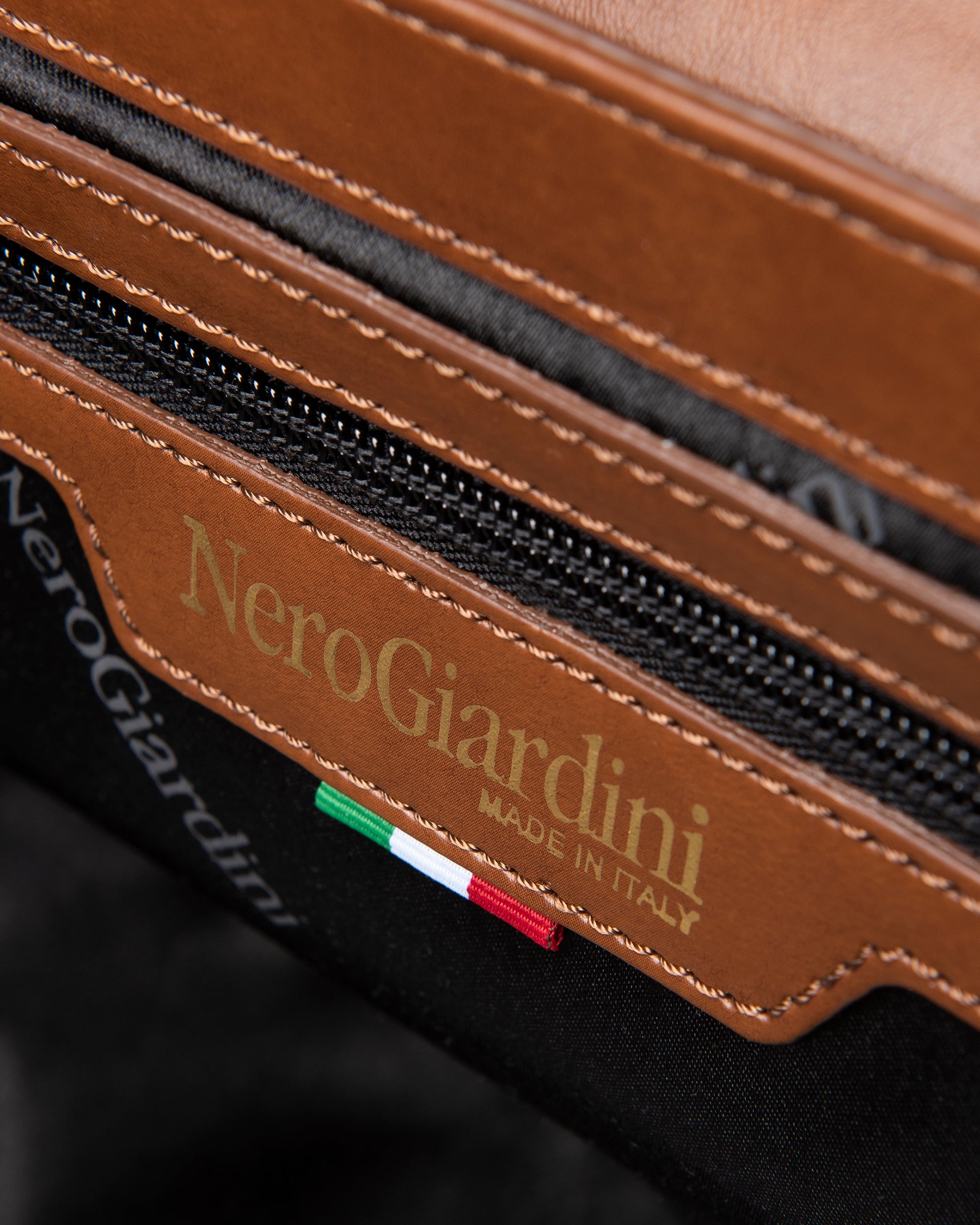 NeroGiardini Sacs Bandoulière Femme Matière Technique