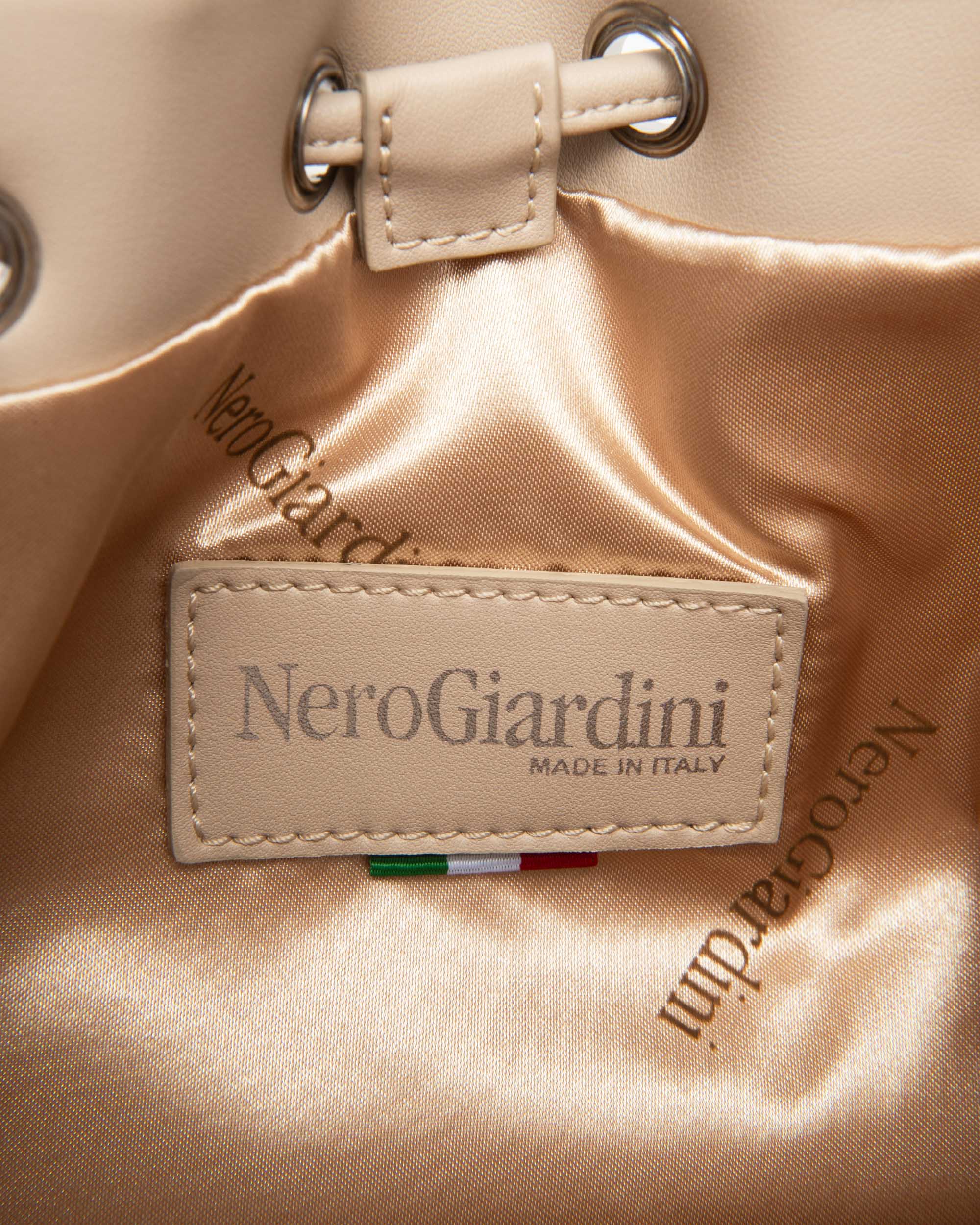 Nerogiardini Sac Seau Femme Matière Technique PZ Été