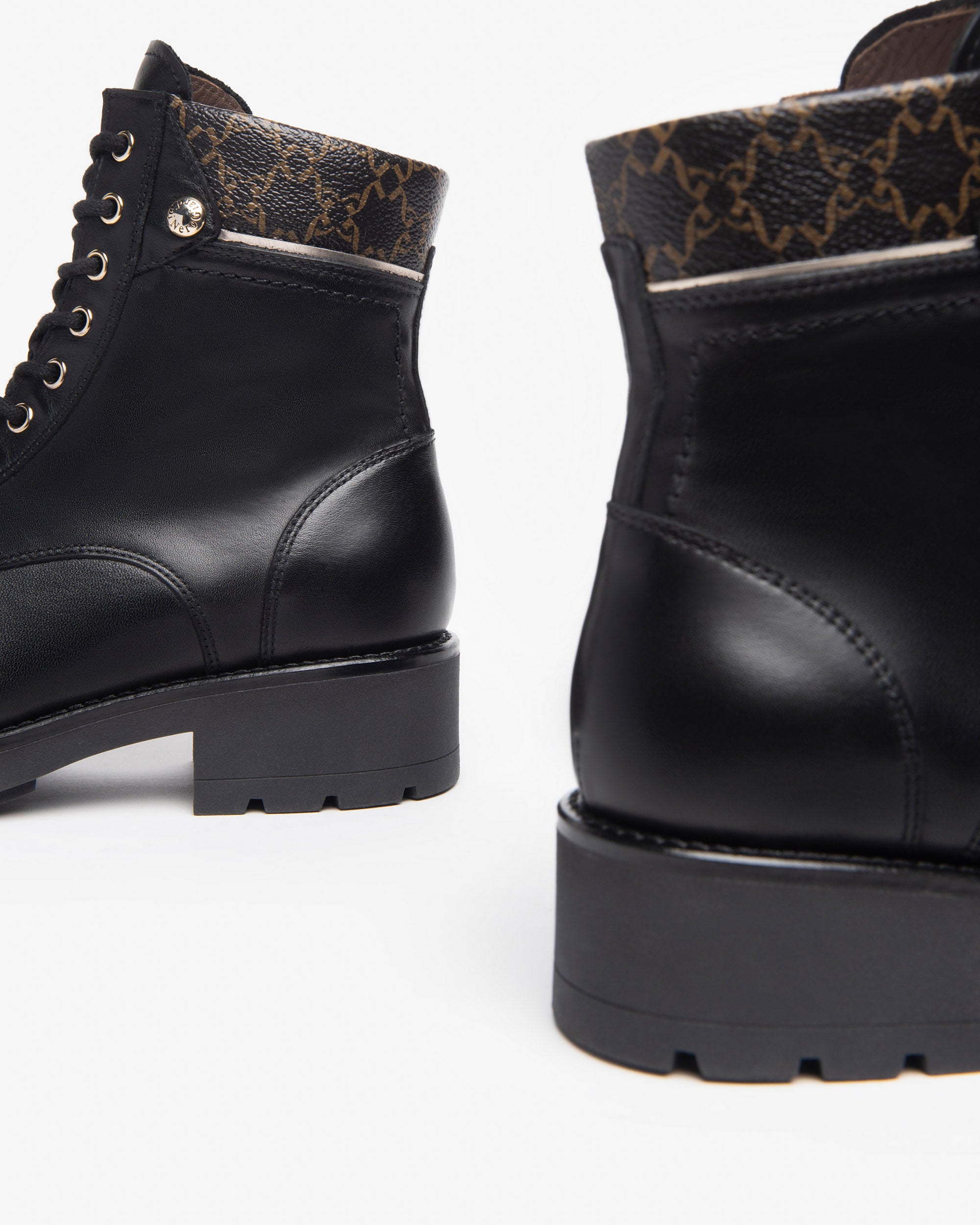 NeroGiardini Bottines Femme Cuir Combat Boots Tendance