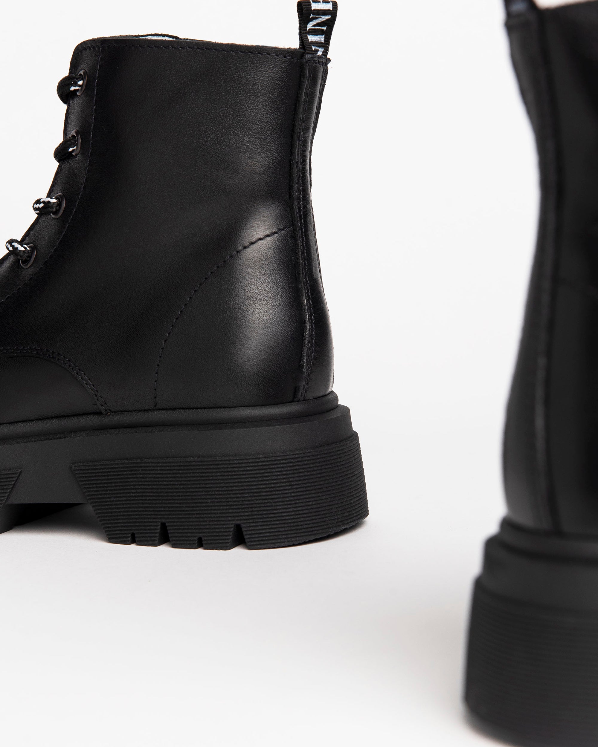 NeroGiardini Bottines teens fille cuir pointure 34