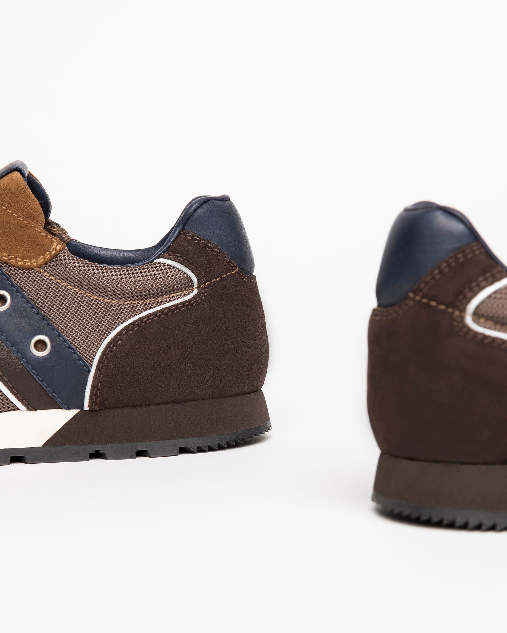 NeroGiardini Sneakers homme cuir velours pointure 42