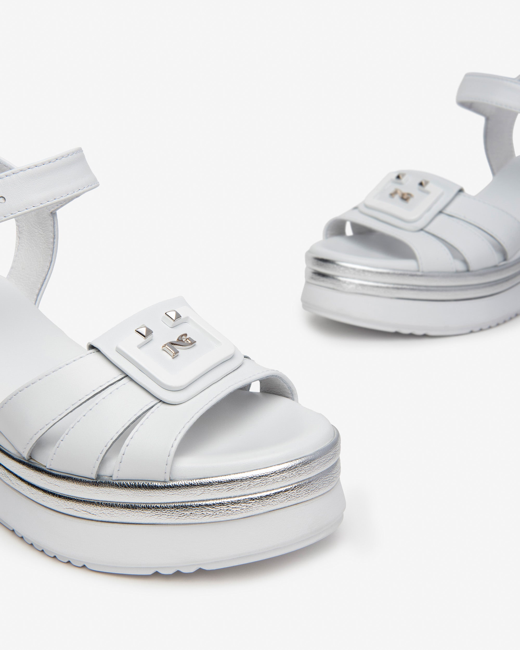 NeroGiardini Sandales sandales cuir femme été 35-41