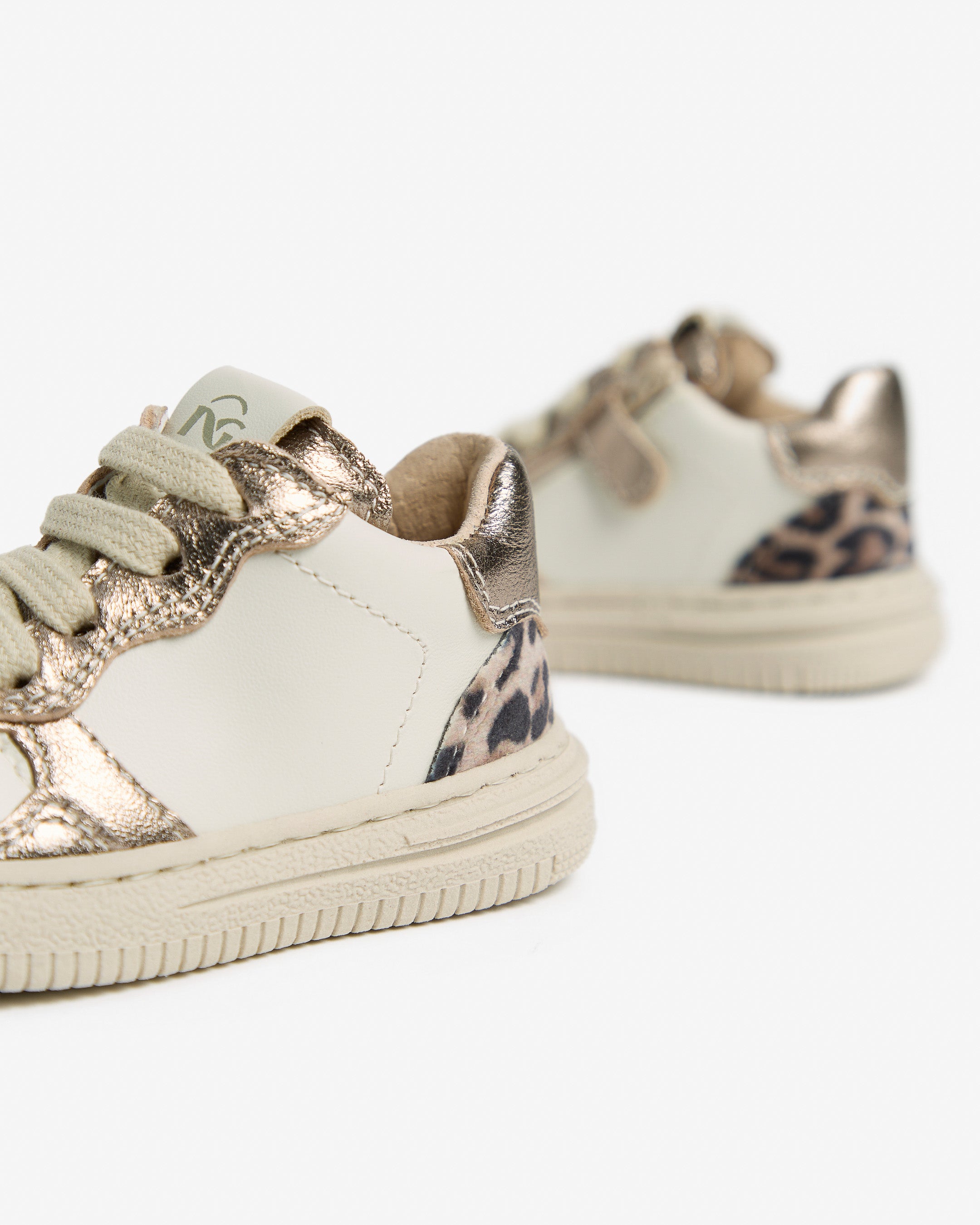NeroGiardini Sneakers Fille Cuir Technique 19-24