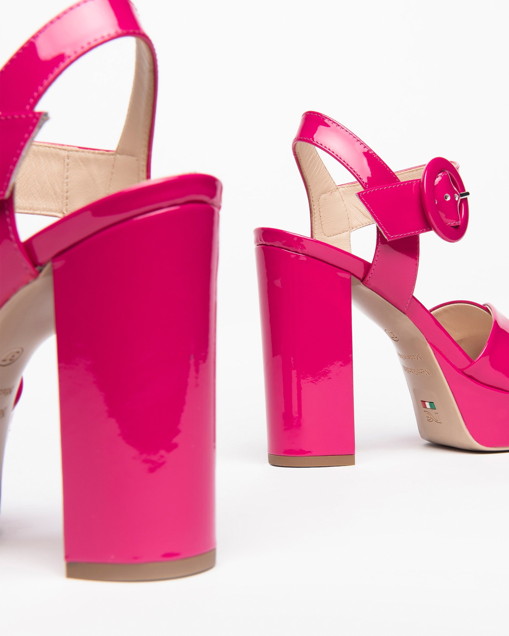 Nerogiardini Sandales Femme Vernis 38