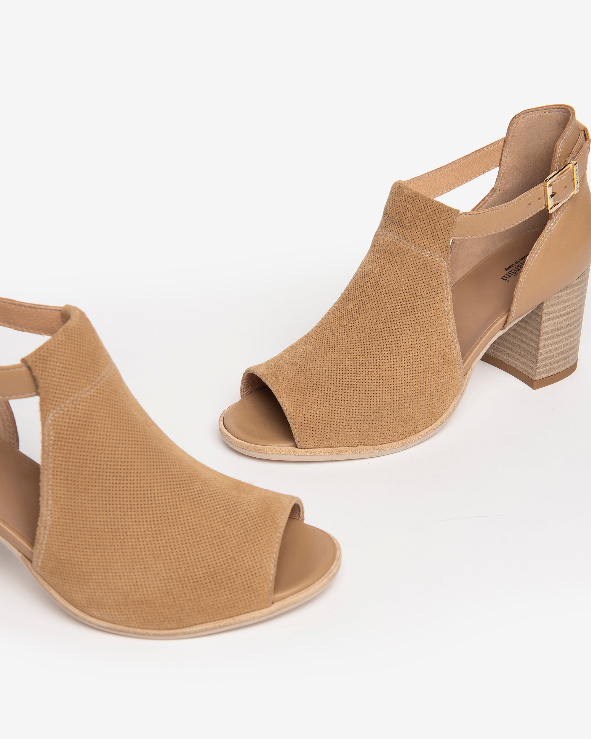 NeroGiardini Bottines Femme Cuir et Velours été pointure 37