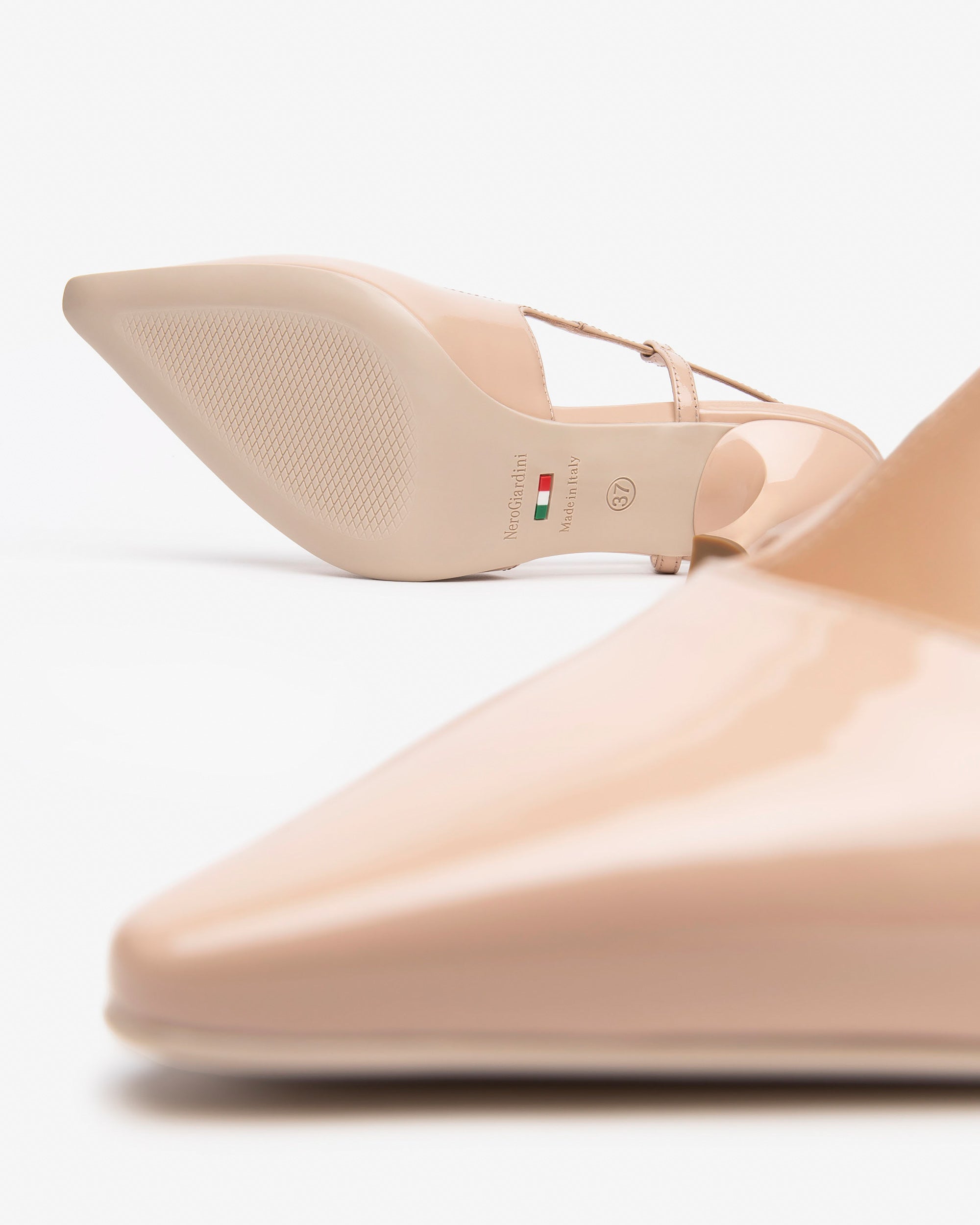 NeroGiardini Slingbacks Vernis Femme Pointure 37 Cérémonie