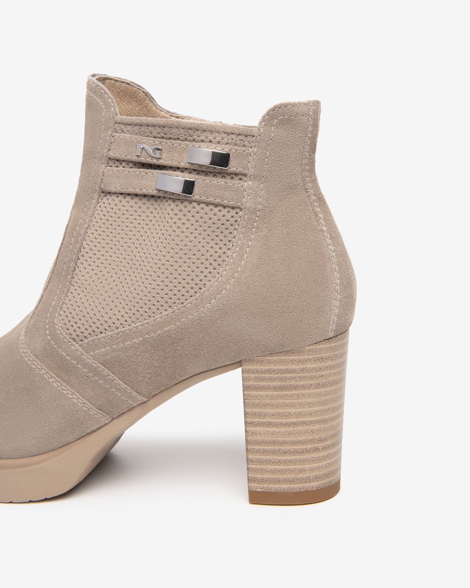 NeroGiardini Bottines Femme Cuir Velours Été