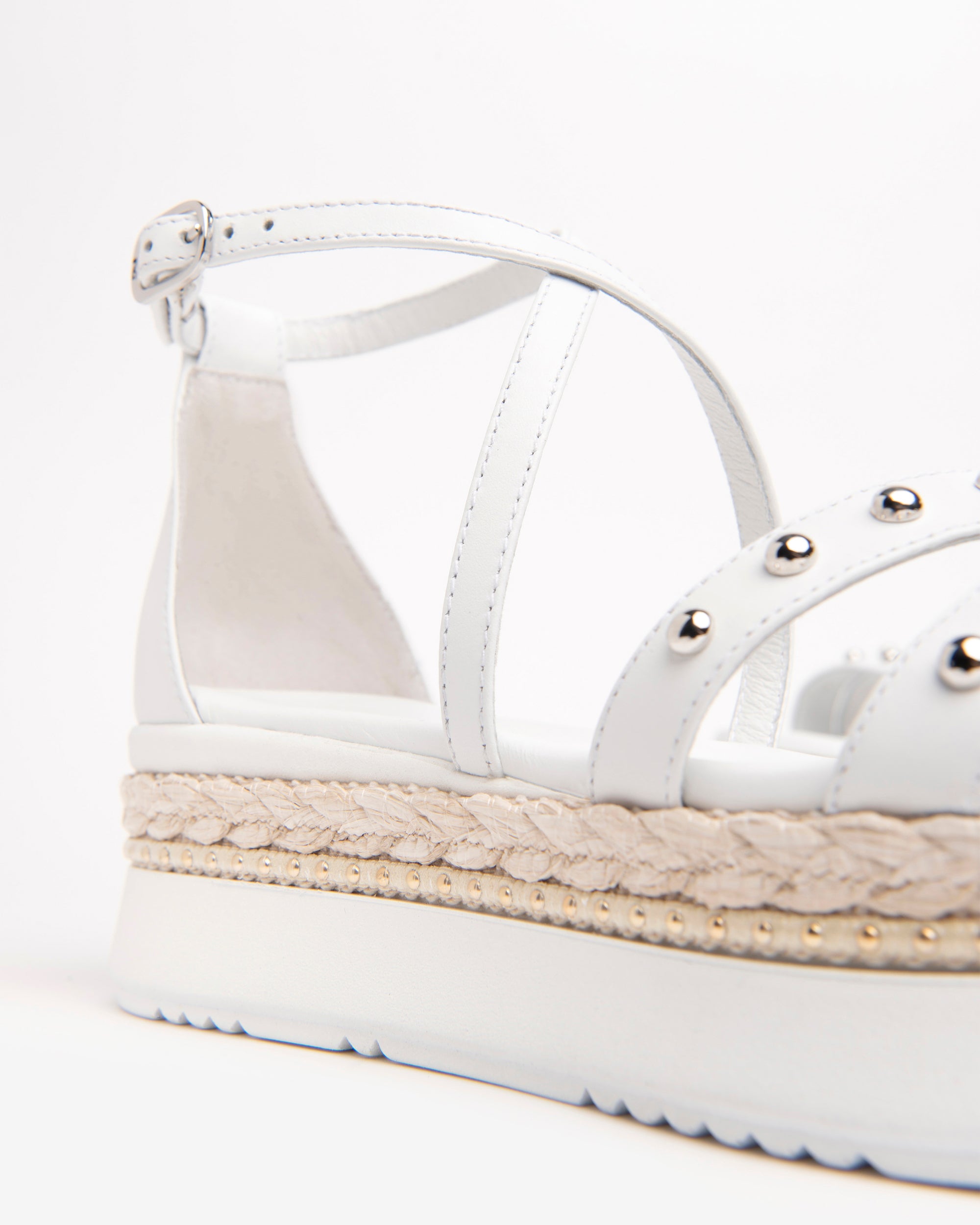 Nerogiardini Sandales femme cuir plateforme 5 cm clous