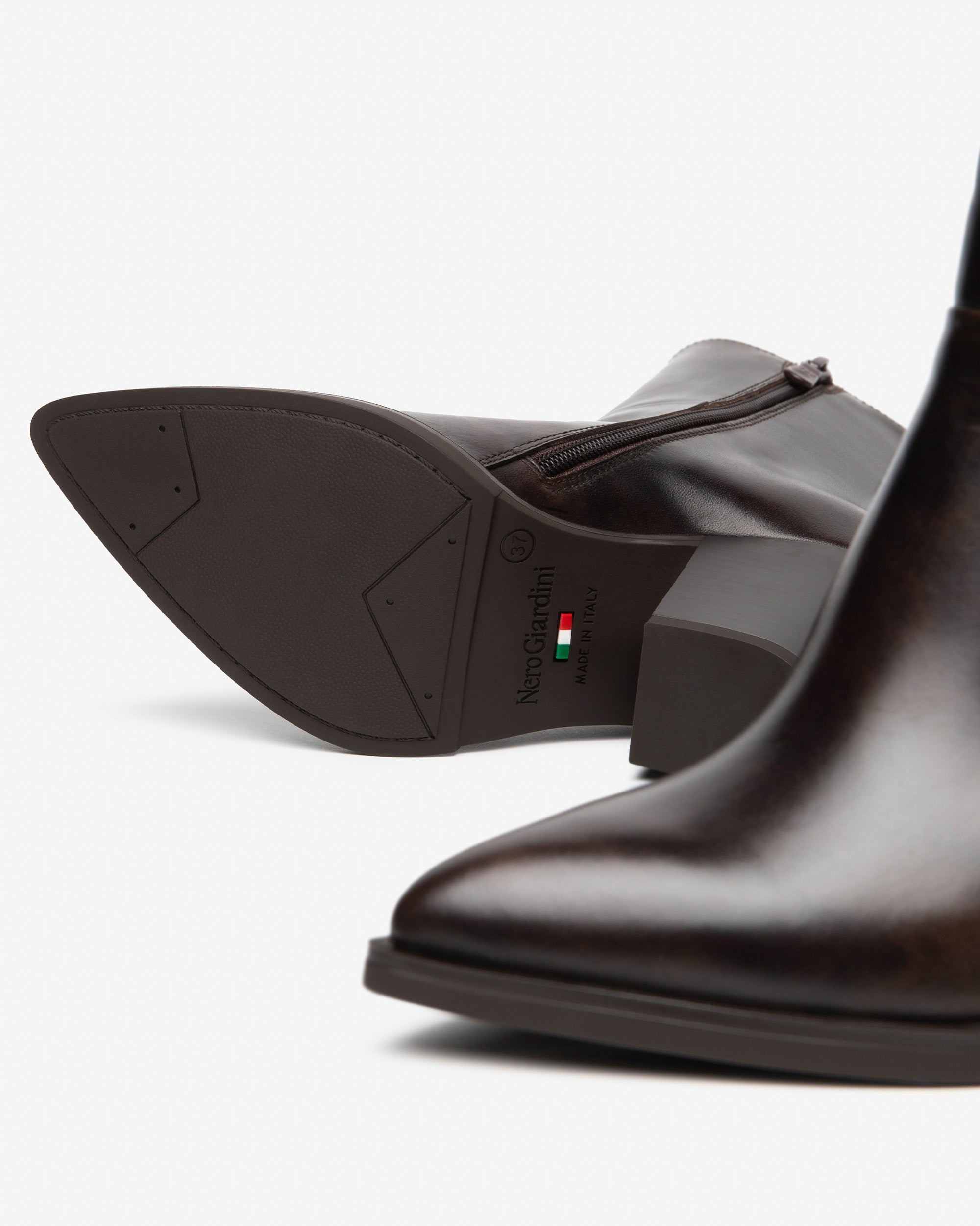 NeroGiardini Bottines Femme en Cuir Talon Western Zip