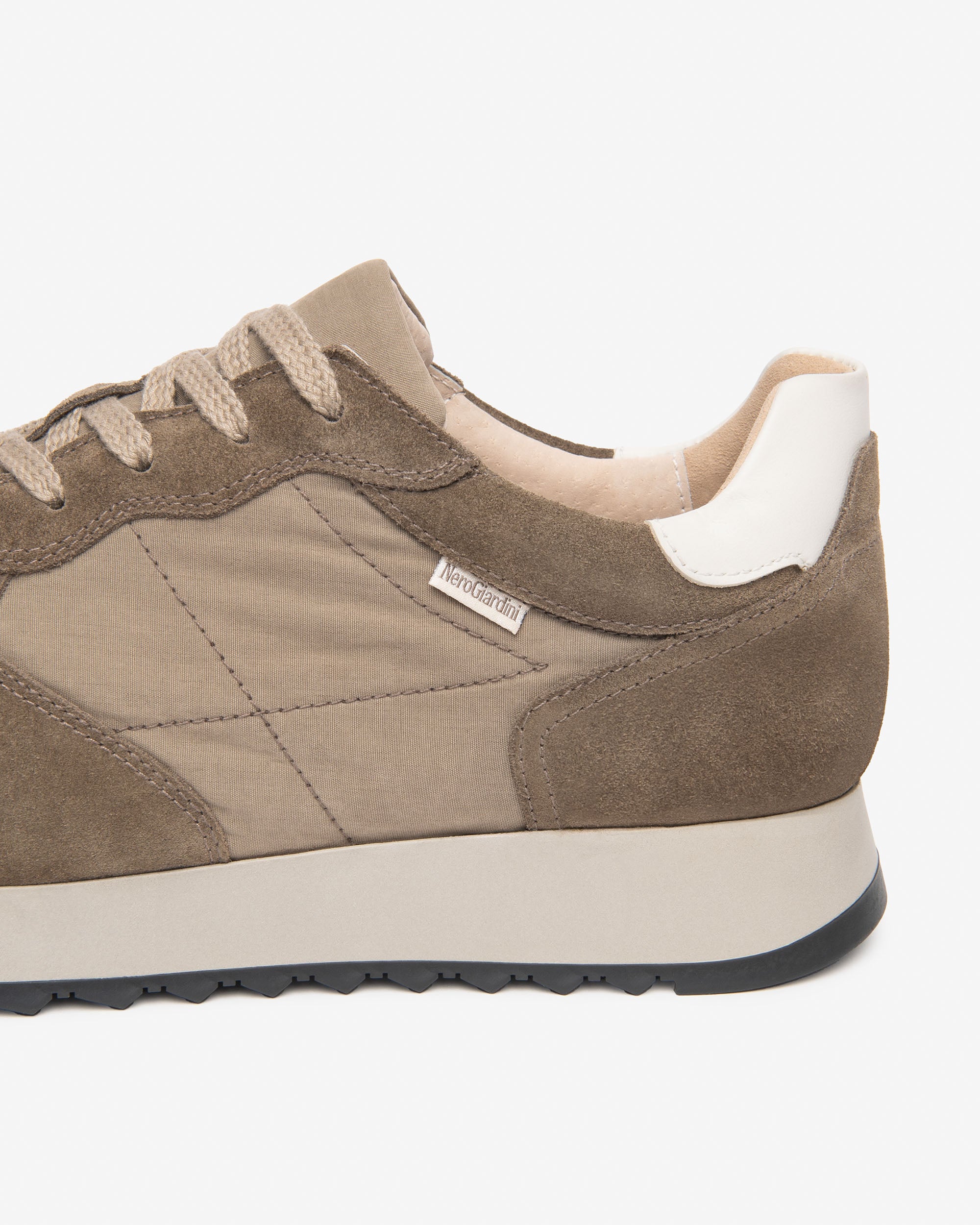Nerogiardini Sneakers sneakers daim toile homme