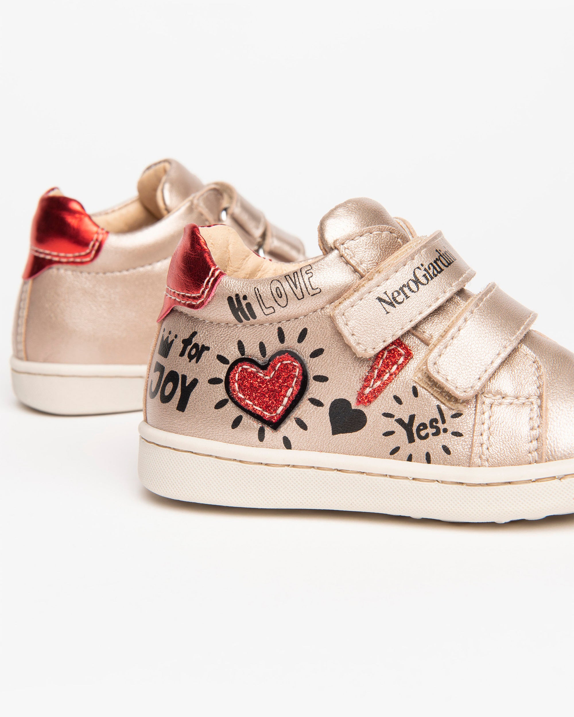 Nerogiardini Sneakers Baby baskets cuir lamé scratch paillettes