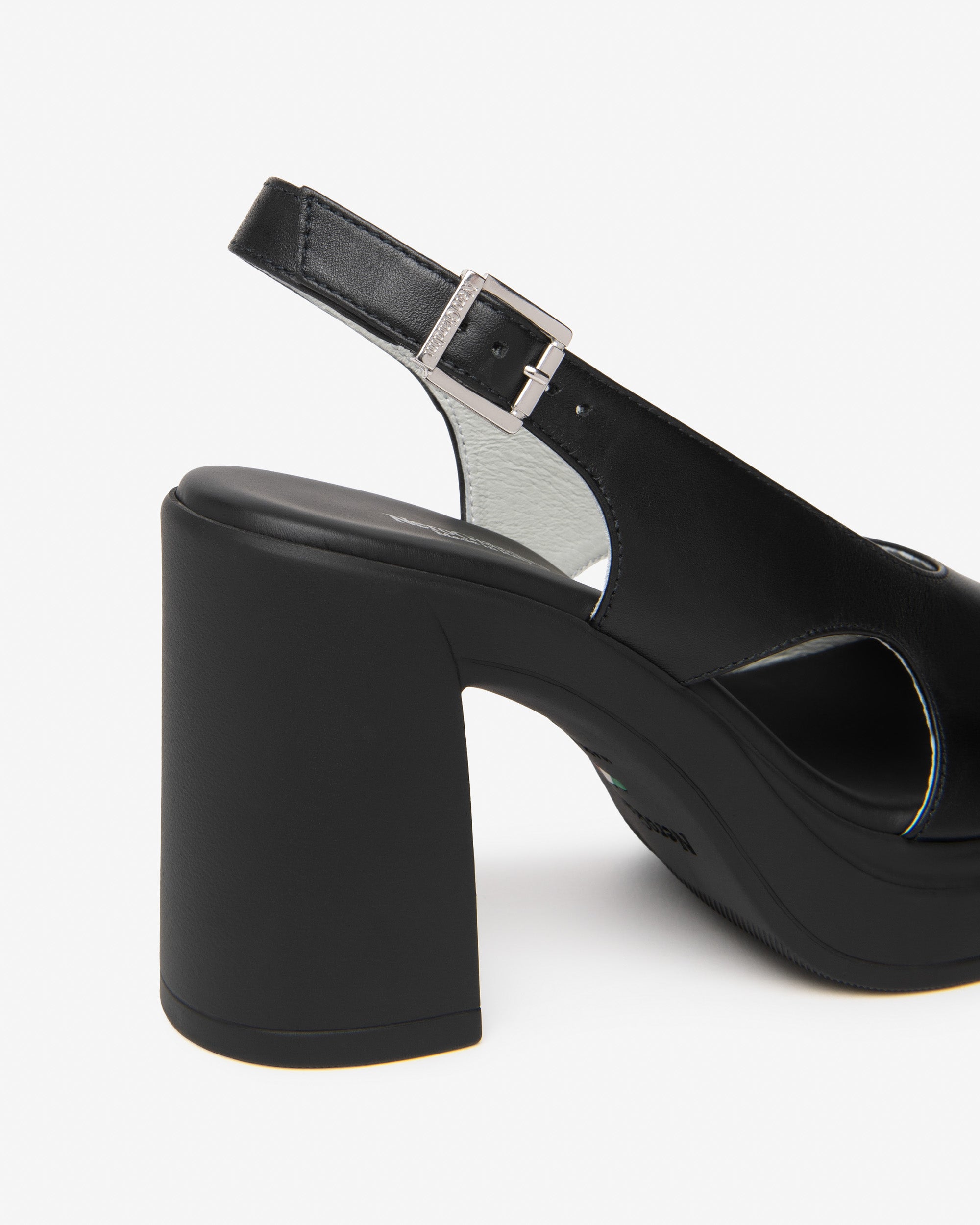 Nerogiardini Sandales cuir femme 38 confort été