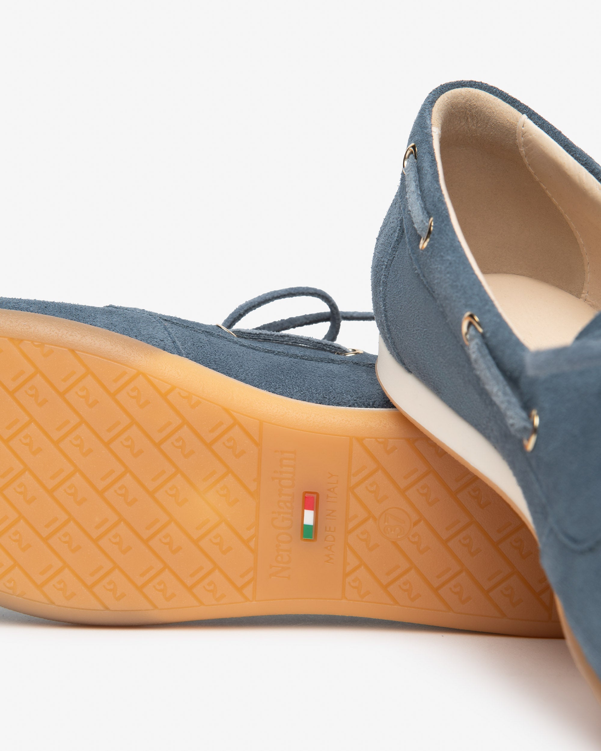 Nerogiardini Mocassins Femme Cuir Velours Ville