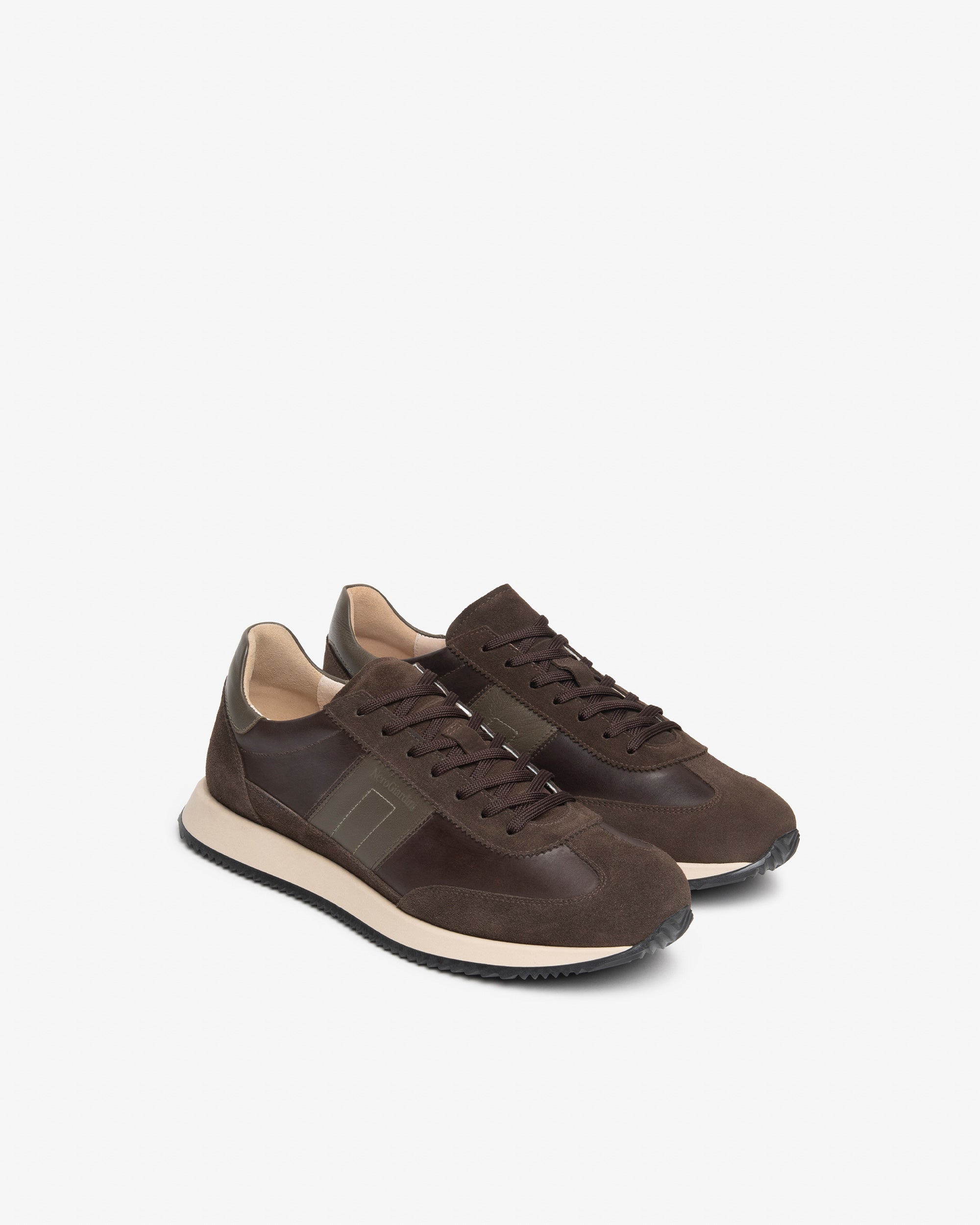 NeroGiardini Sneakers homme cuir daim pointure 42