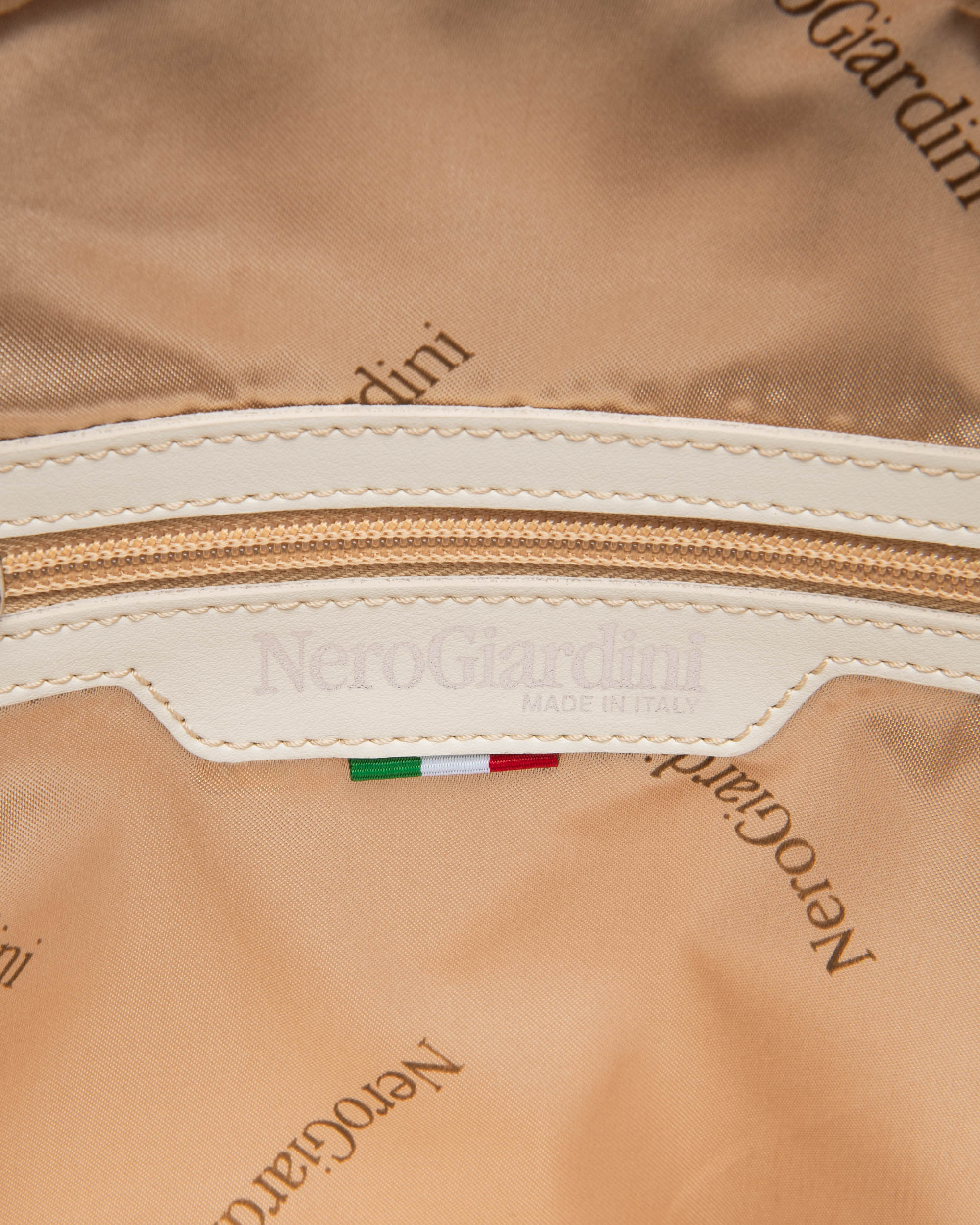 NeroGiardini Sacs Femme Sac à Dos Matière Technique