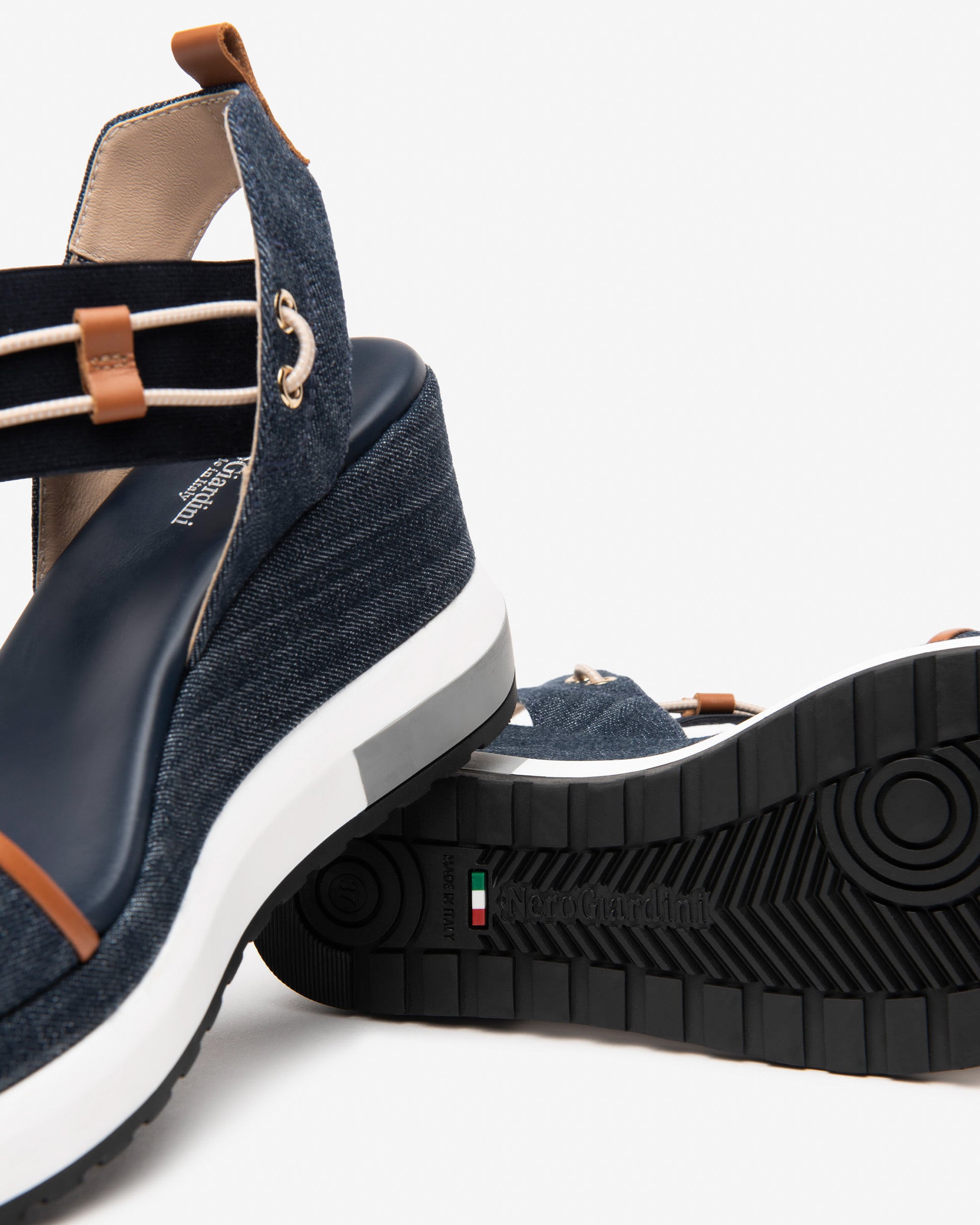 NeroGiardini Sandales Denim Cuir Femme Compensée 8 cm
