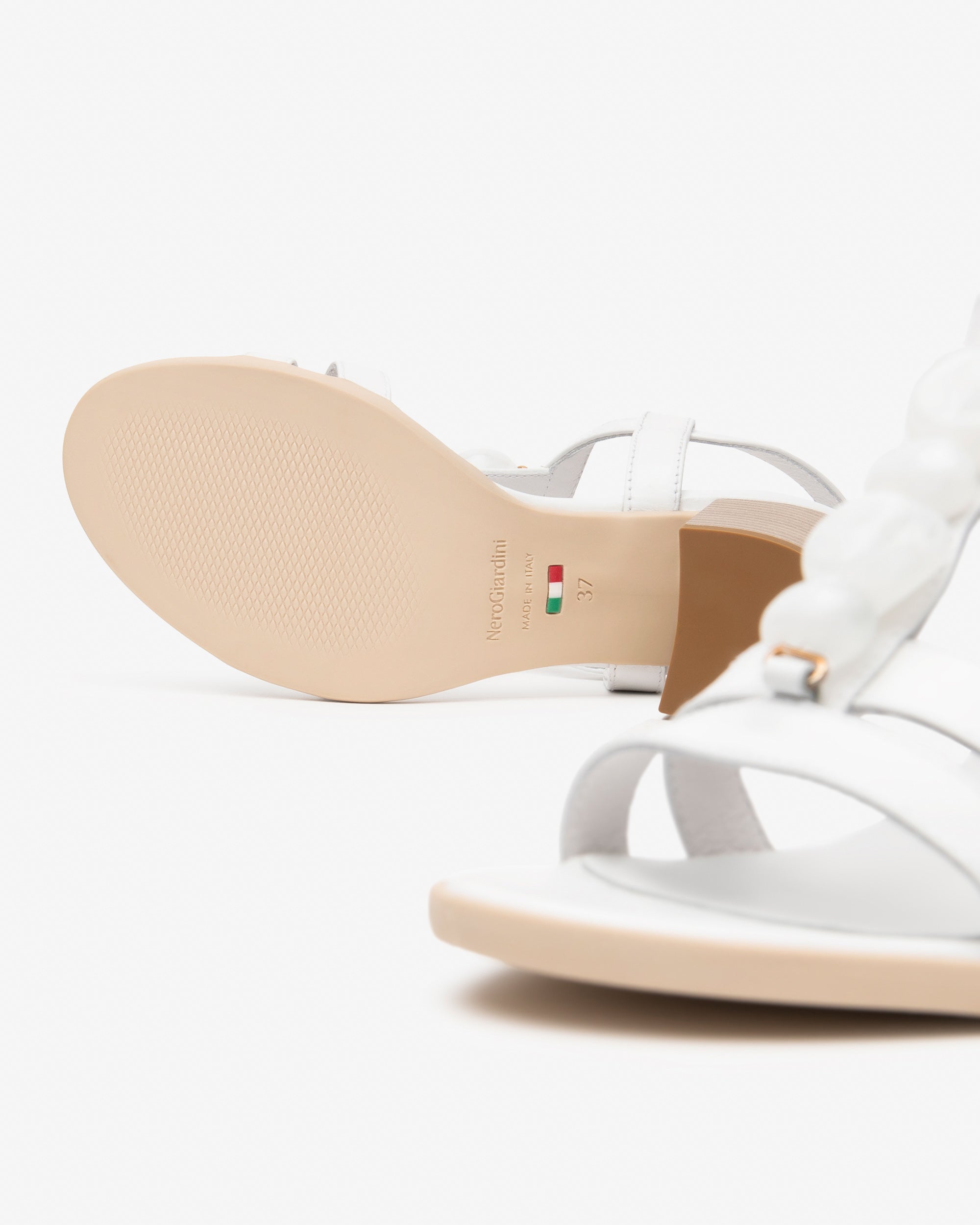 Nerogiardini Sandales Femme Cuir Nu-pieds Été