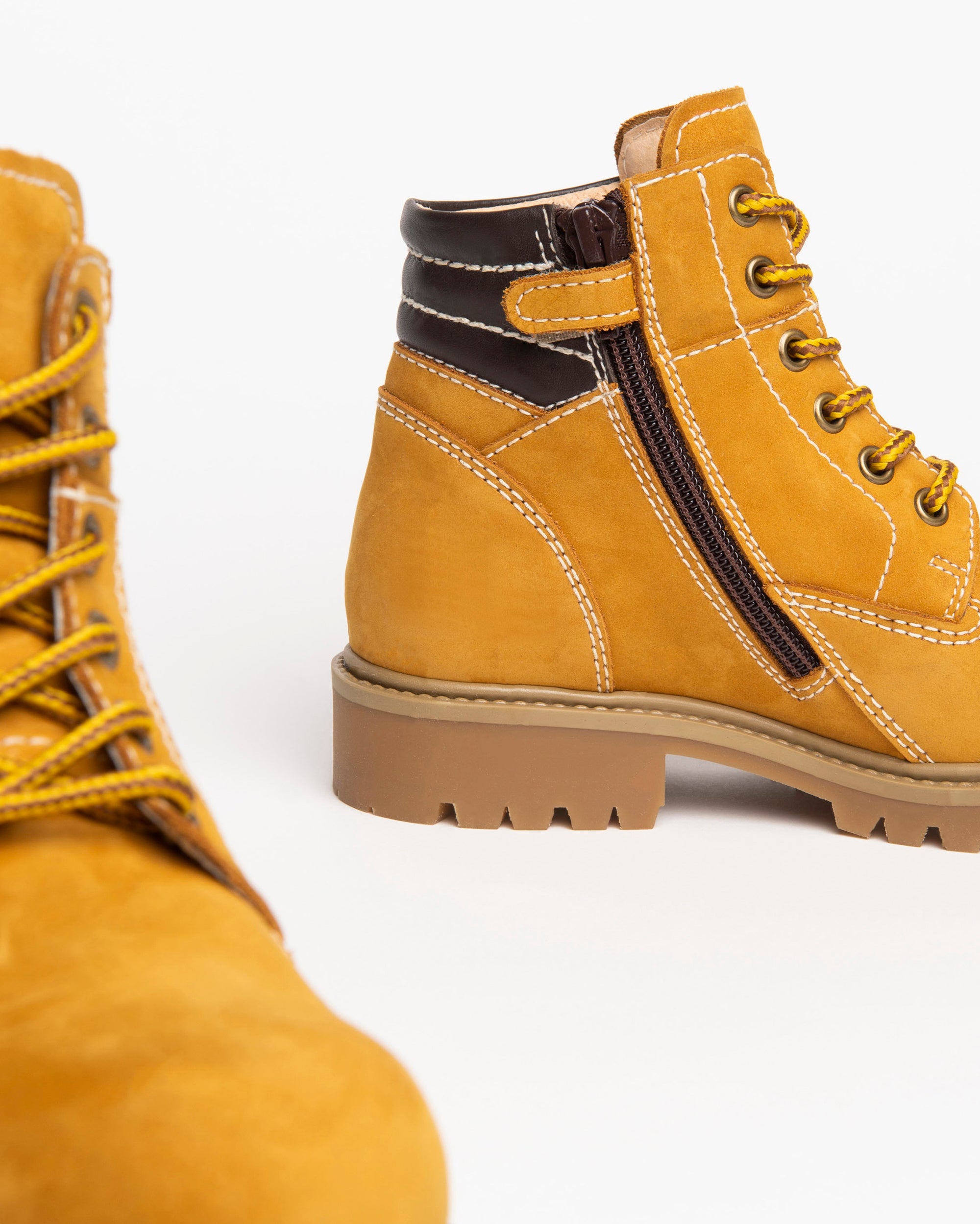 NeroGiardini Bottines garçon cuir lacets zip