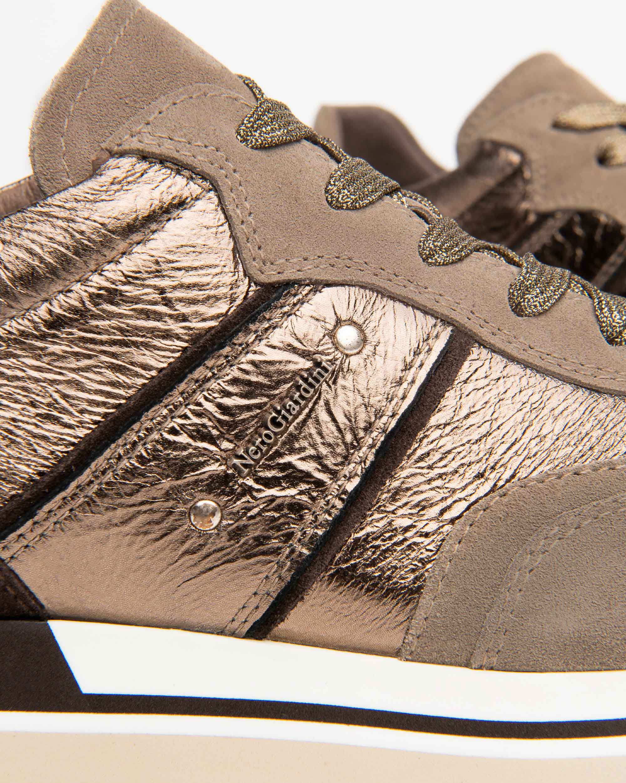 NeroGiardini Sneakers Femme Cuir Daim DryGo