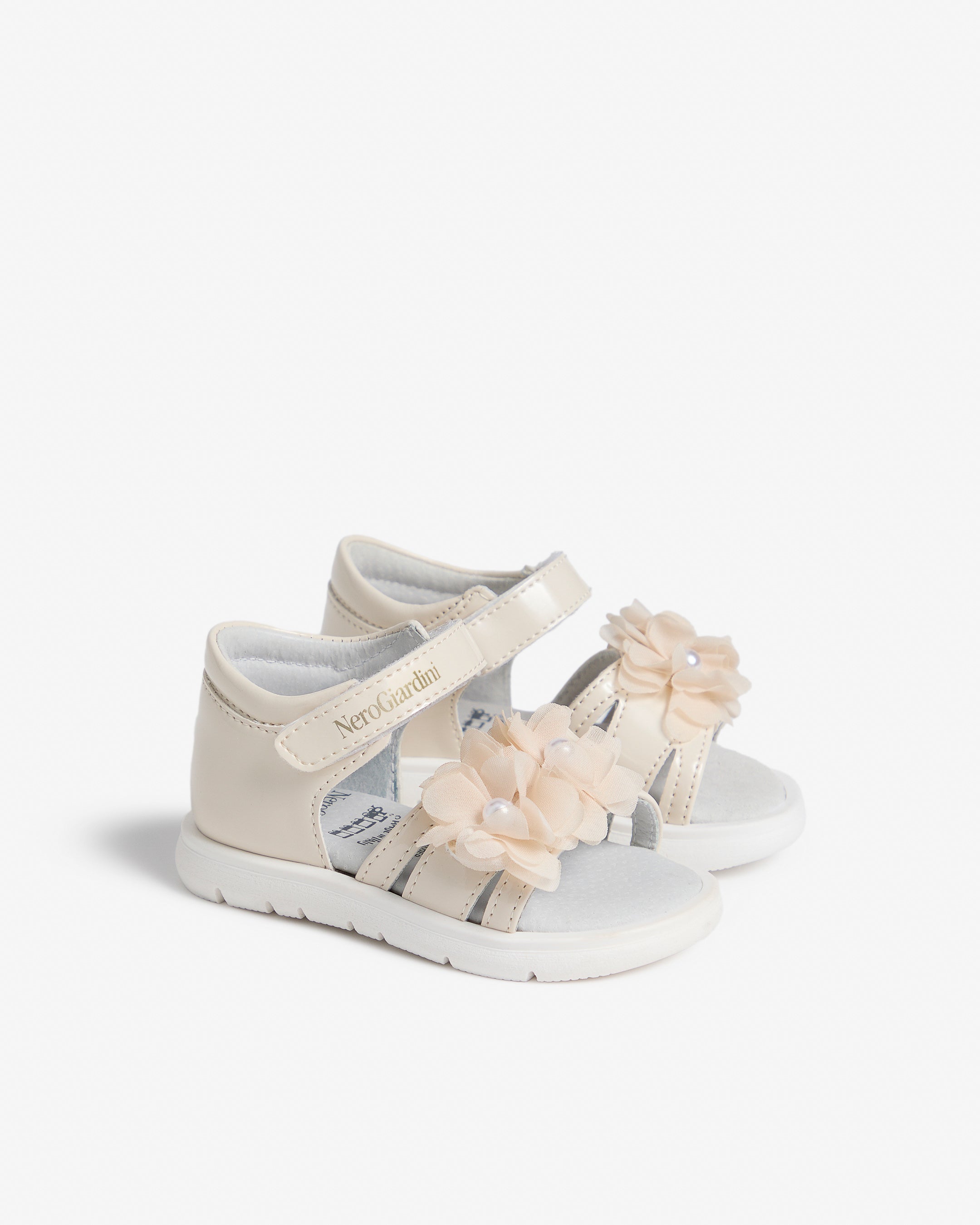 NeroGiardini Sandales sandales fille cuir pointure 19 confort