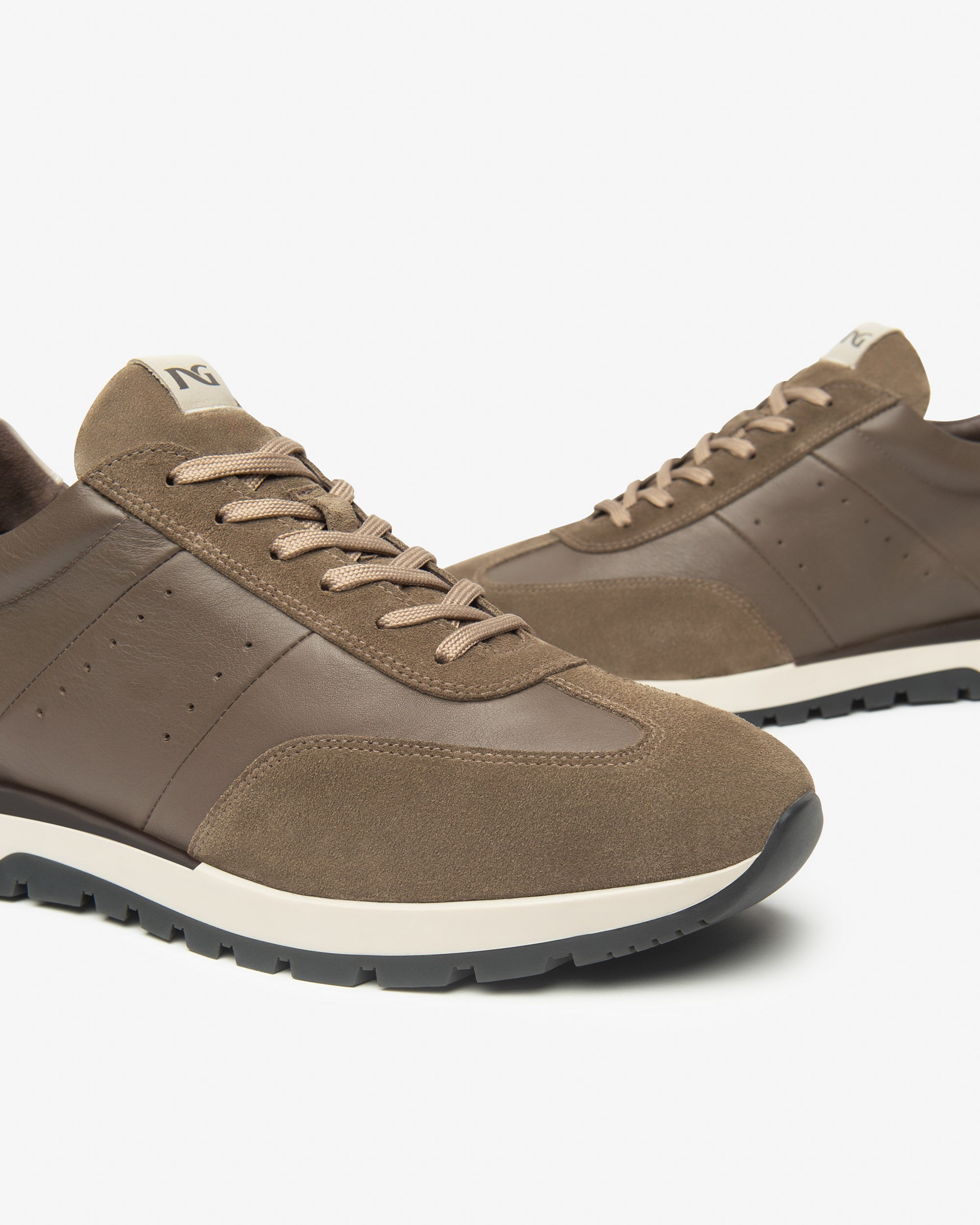 NeroGiardini Sneakers Cuir Homme Daim Confort