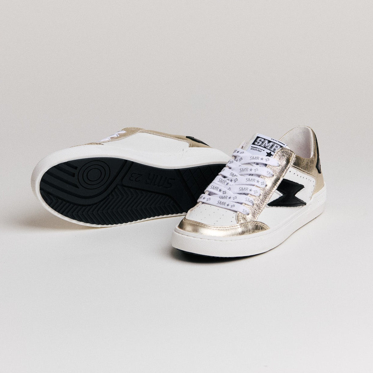 SMR Noubar D606 baskets blanc noir or cuir
