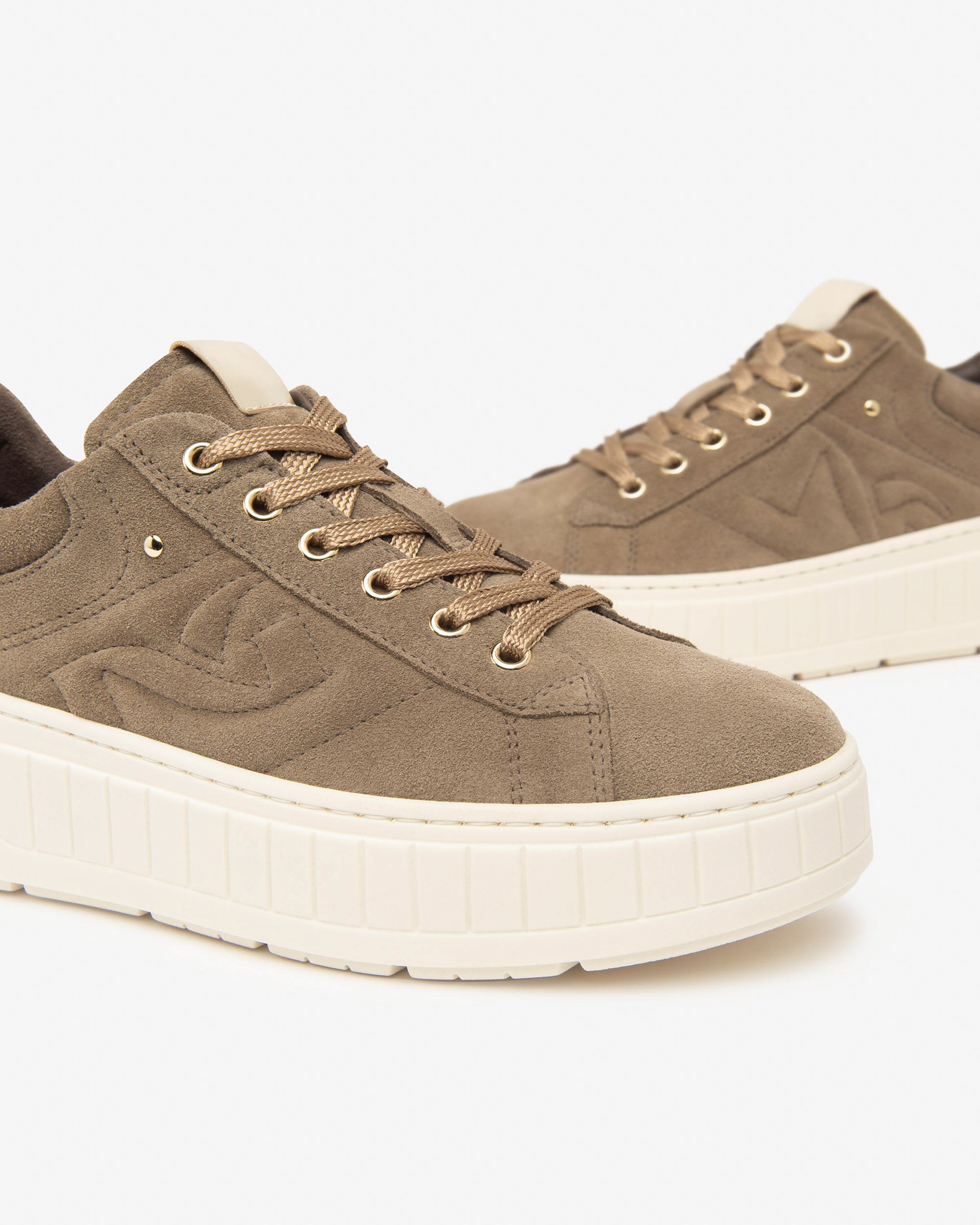 NeroGiardini Sneakers Femme Cuir Velours Confort