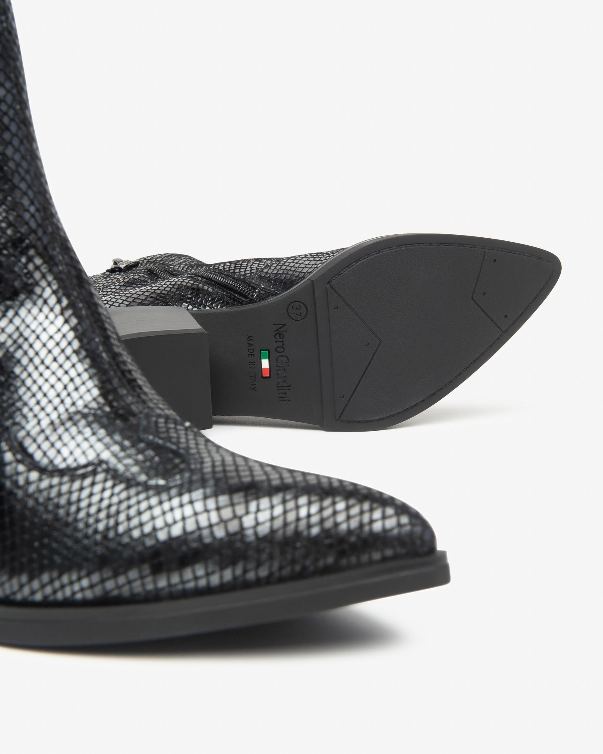 NeroGiardini Bottines Chelsea Femme Cuir Imprimé Python