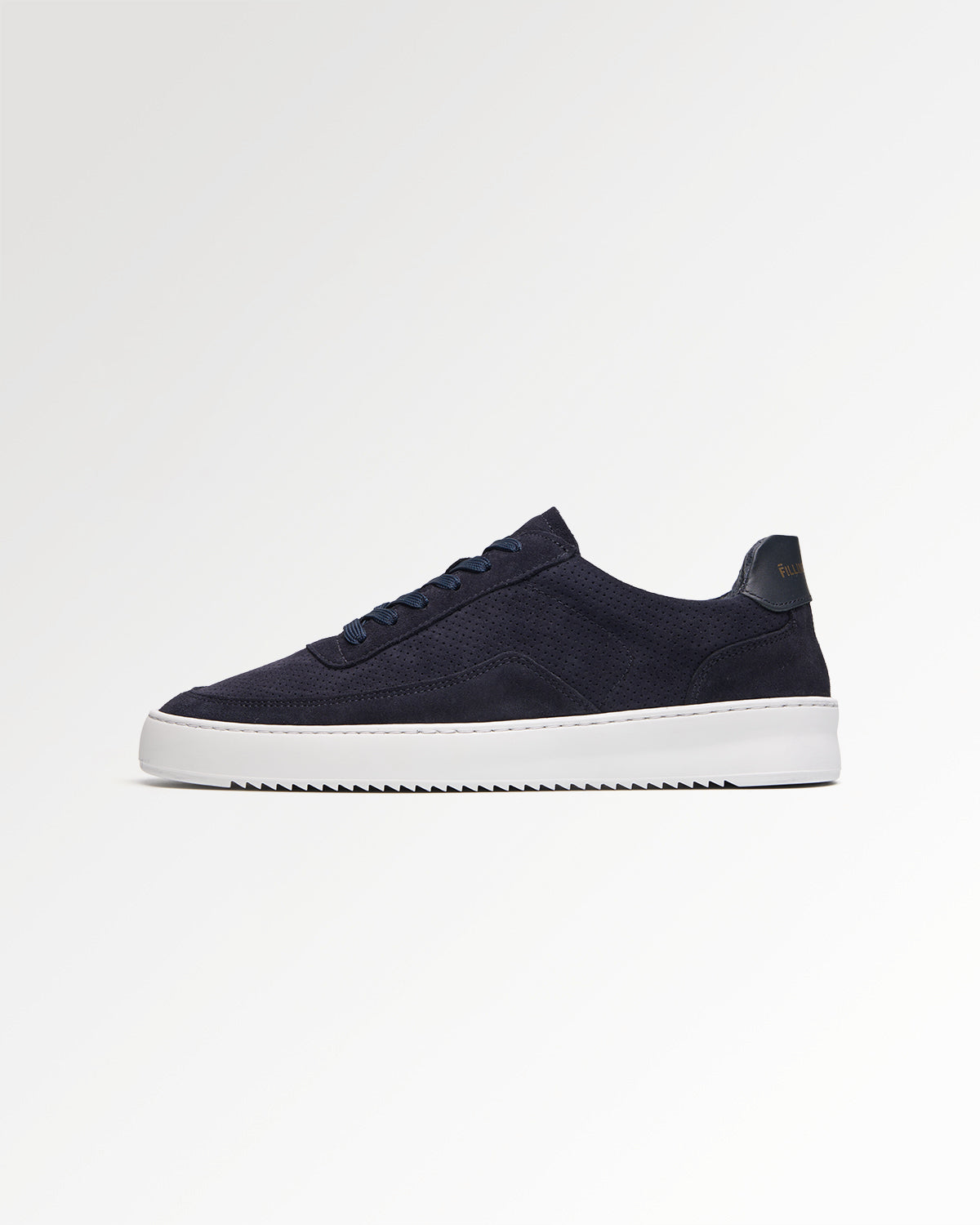 Filling Pieces Mondo Suede Perforated baskets bleu marine daim