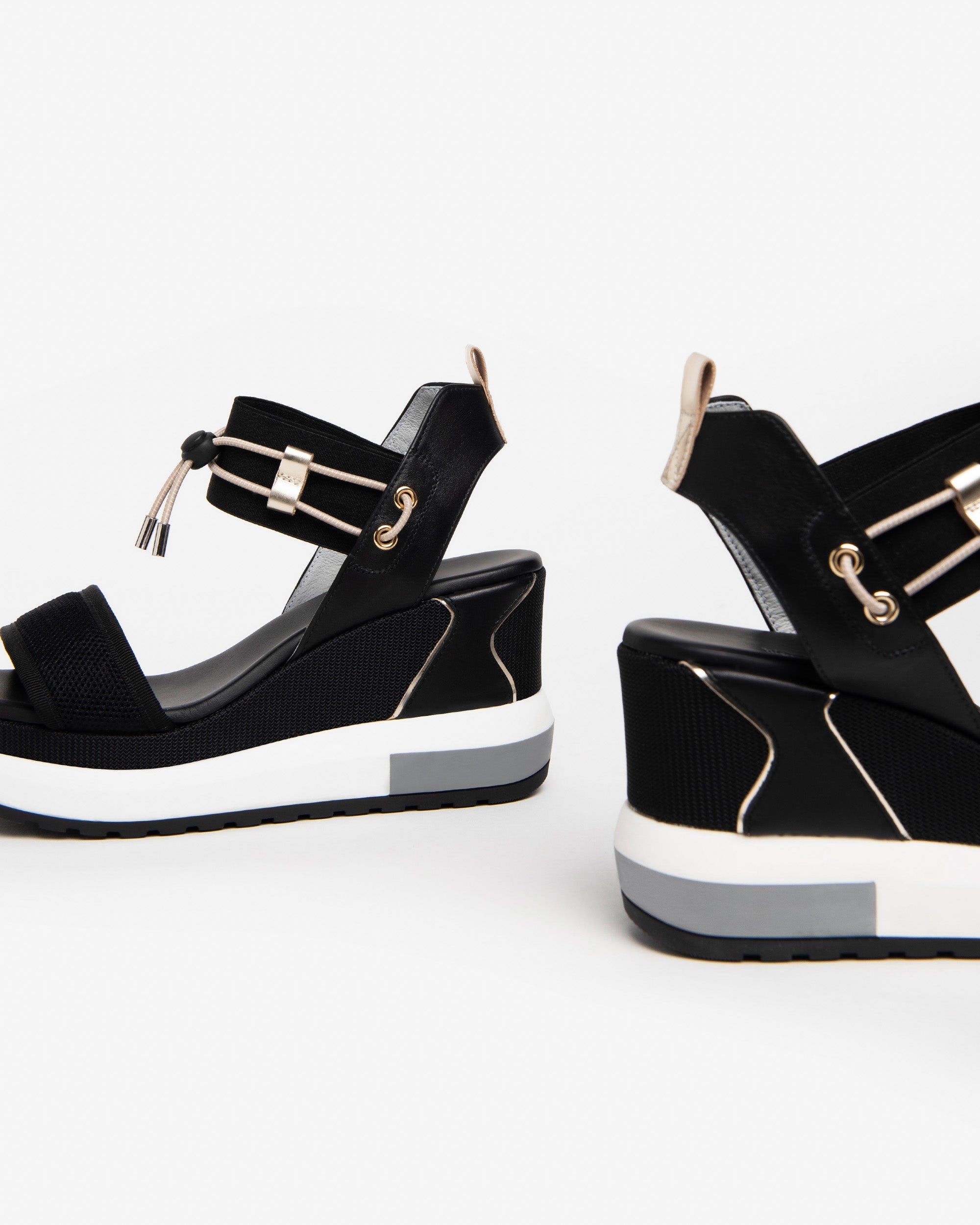 NeroGiardini Sandales Femme en Cuir et Toile Compensées 40mm