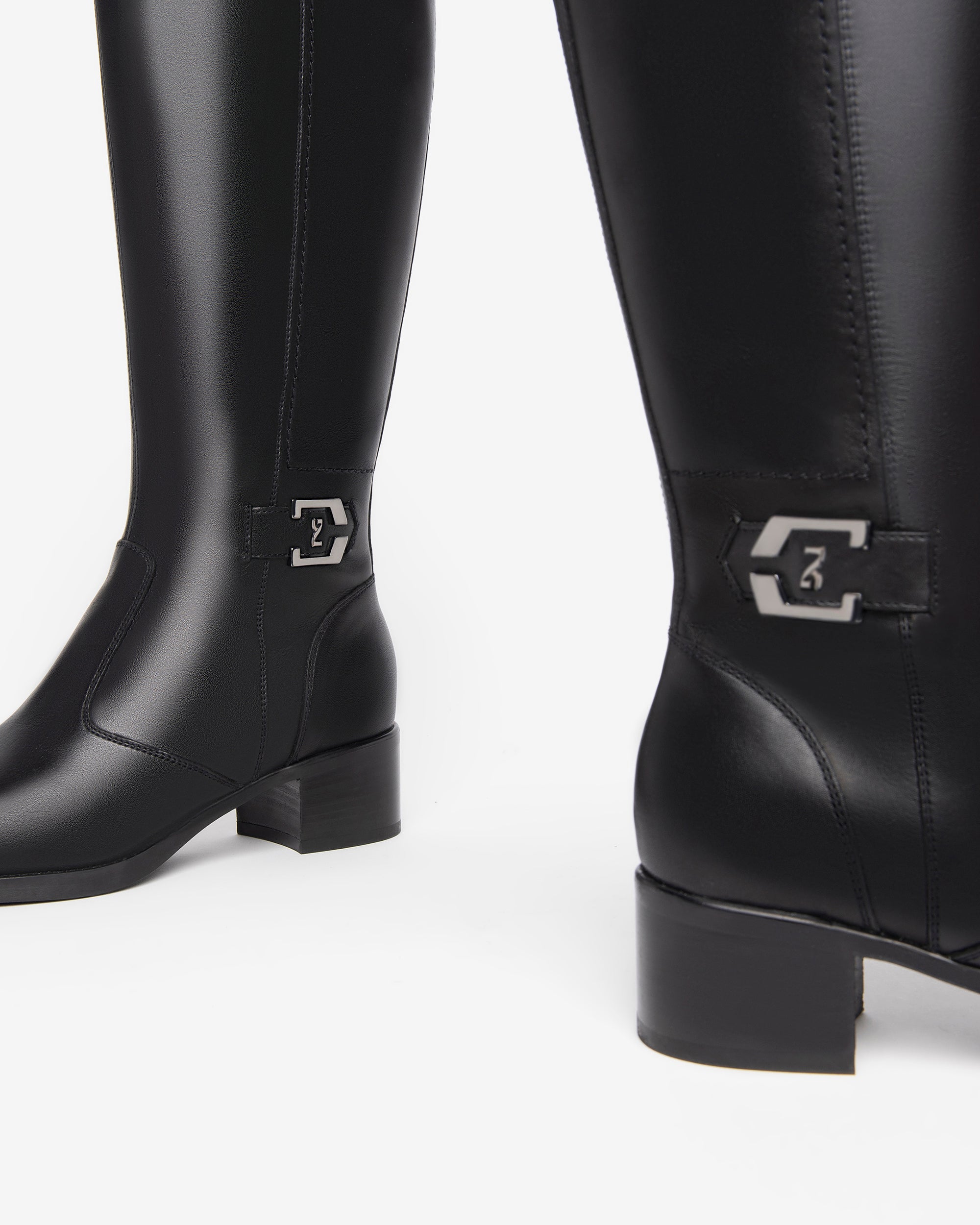 Nerogiardini Bottes bottes cuir femme confort hiver