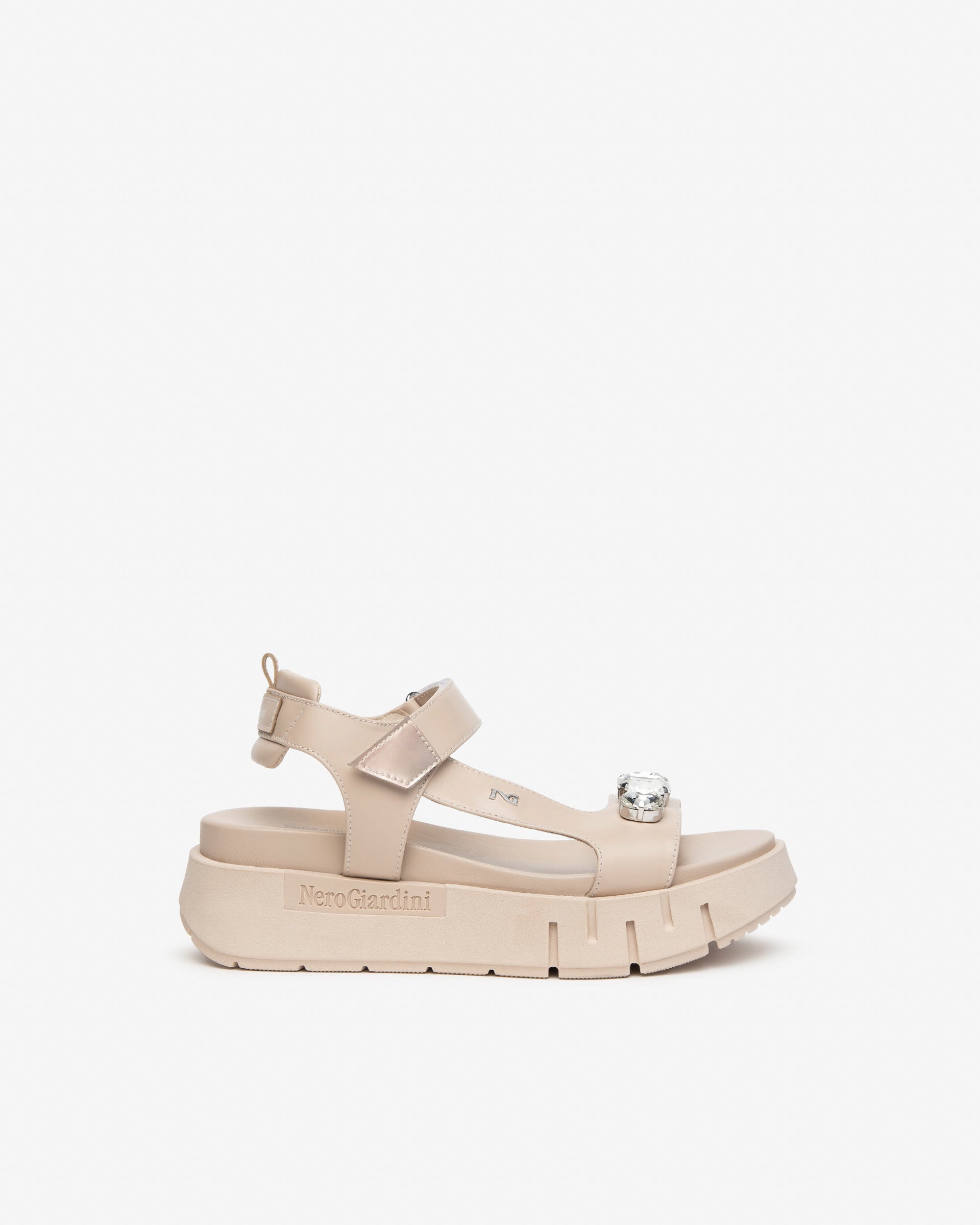 Nerogiardini Sandales Femme Cuir Matière Technique
