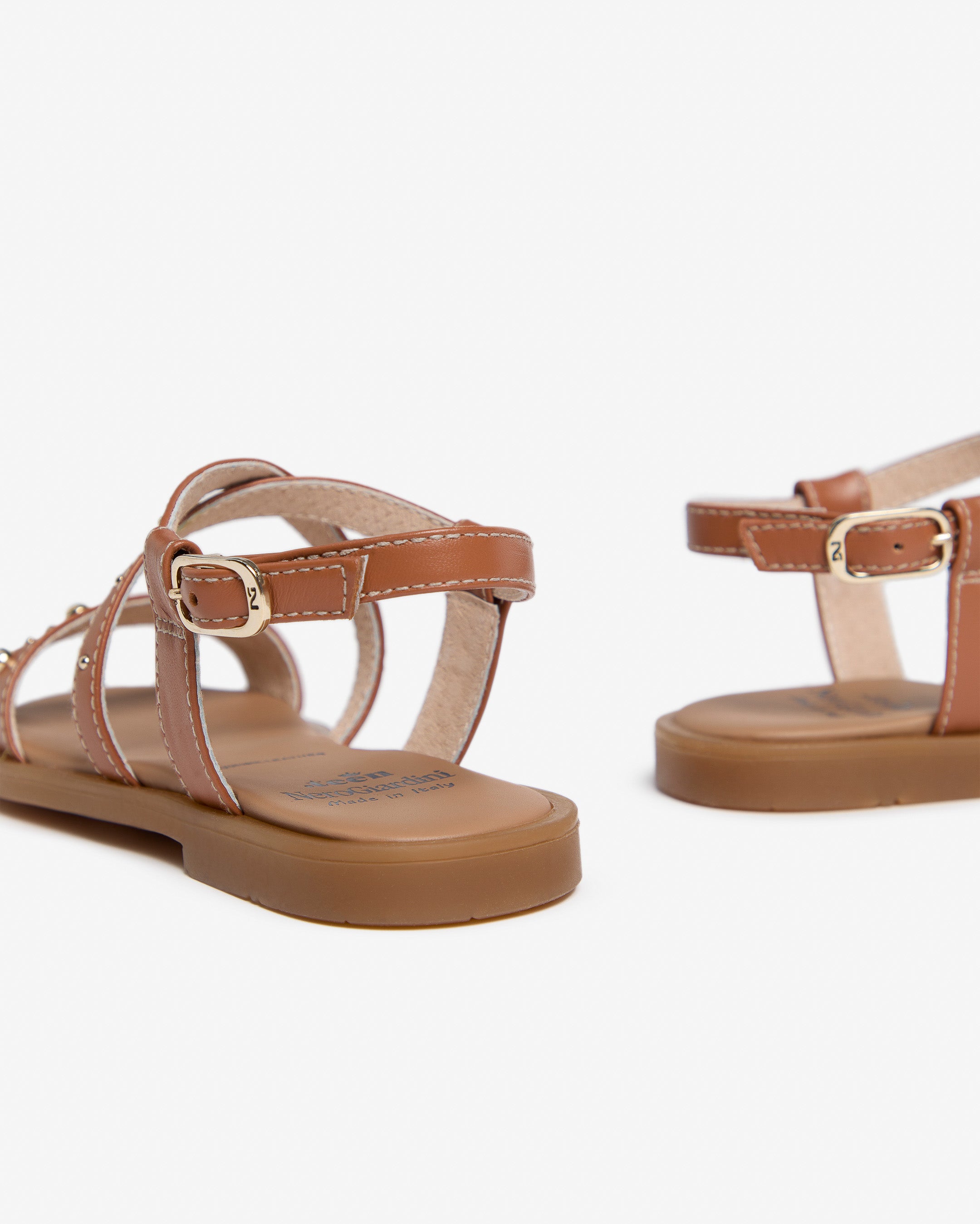 NeroGiardini Sandales cuir fille teen semelle légère confort