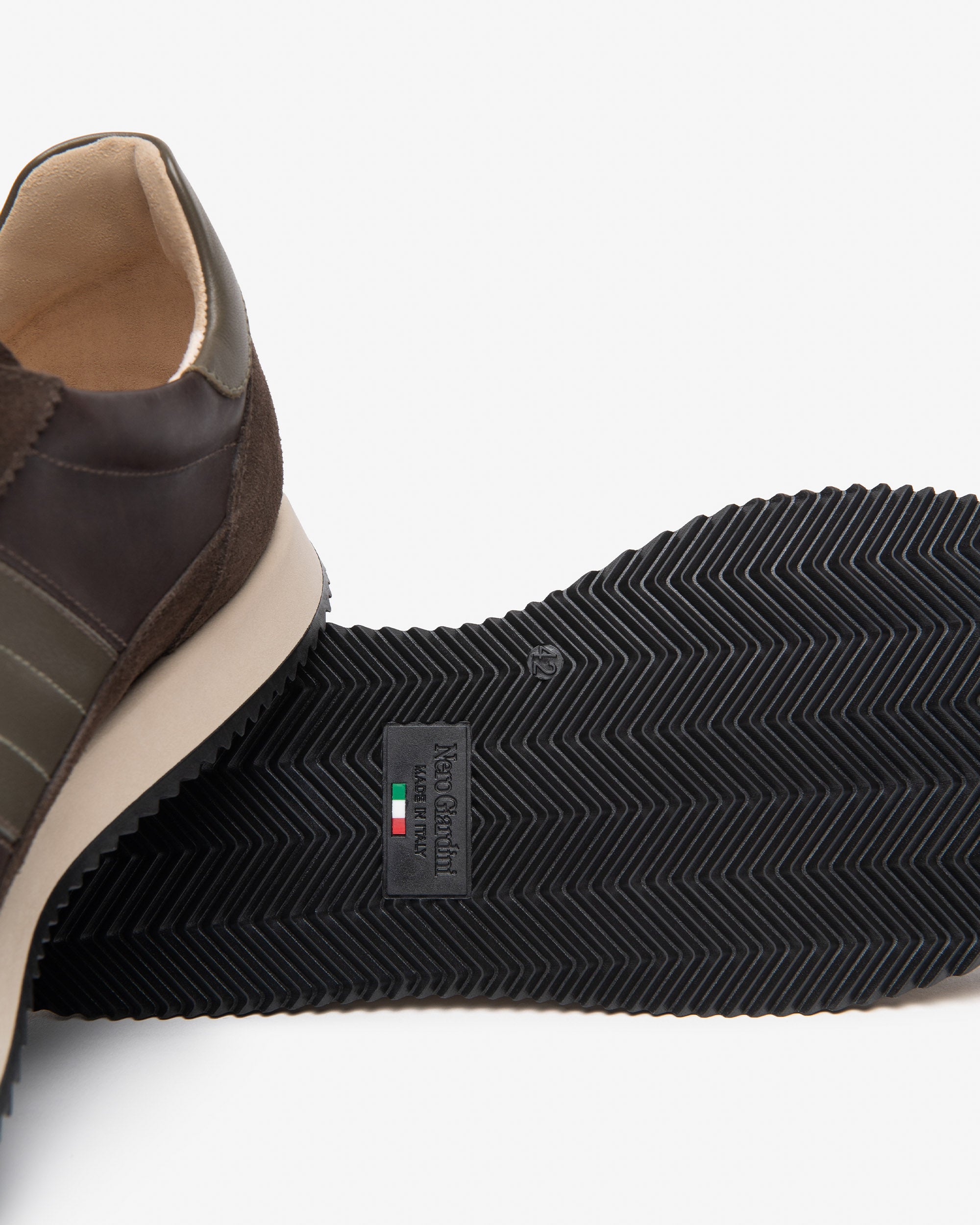 NeroGiardini Sneakers homme cuir daim pointure 42