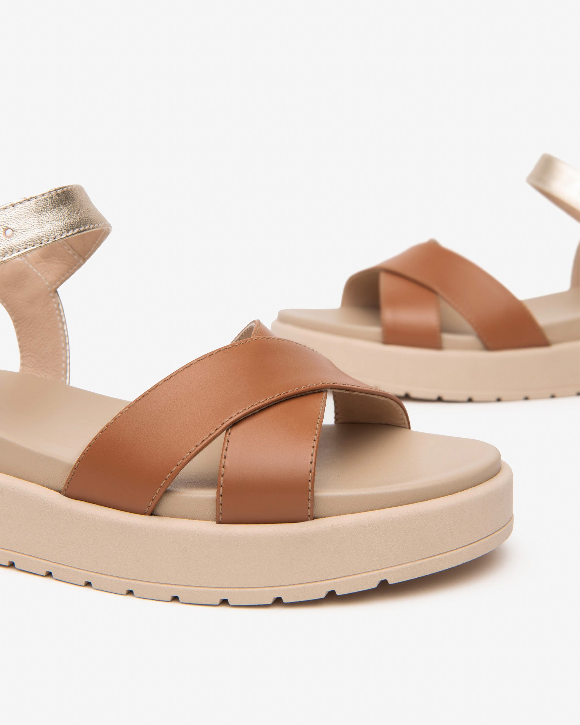 NeroGiardini Sandales Femme Cuir Été