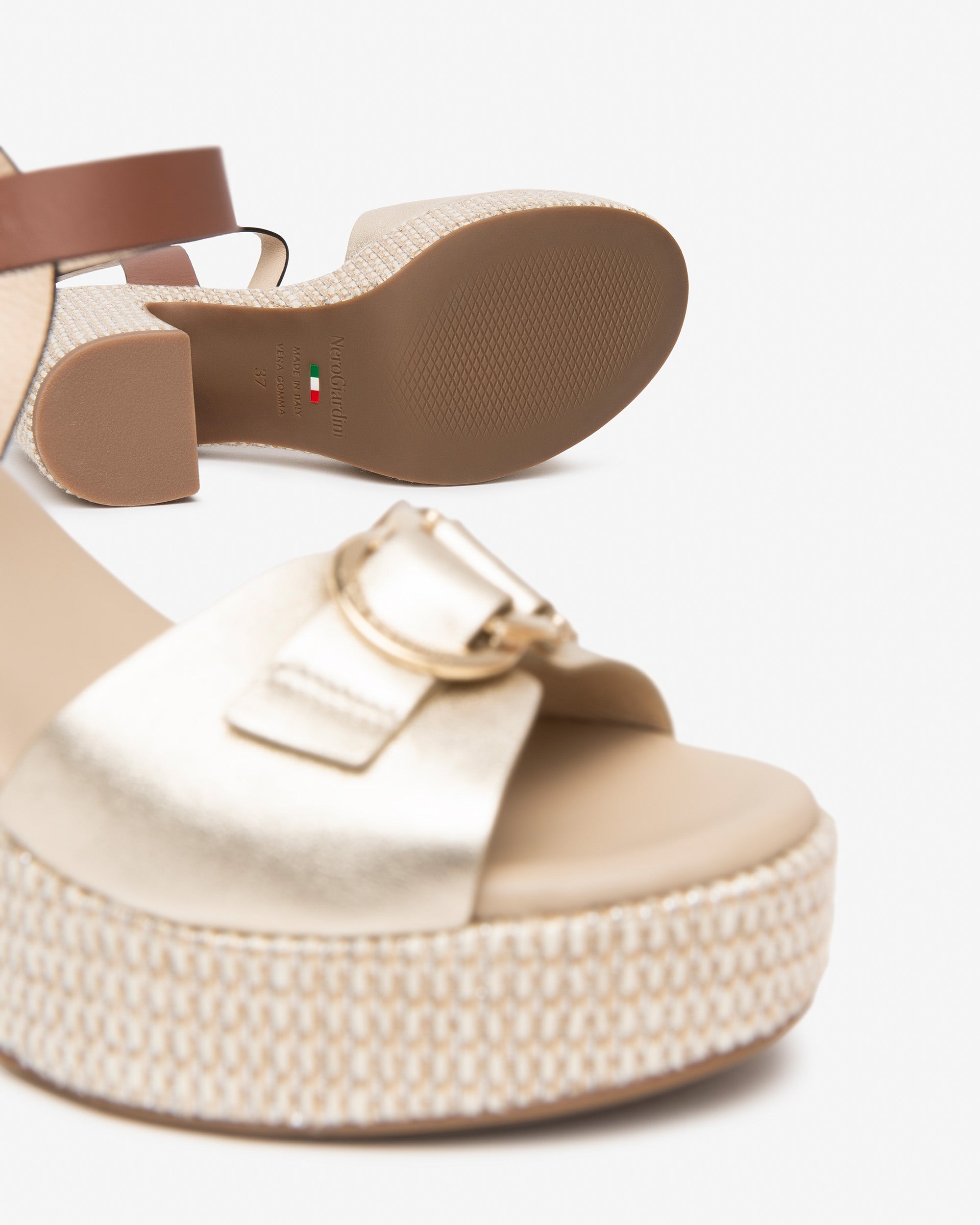 NeroGiardini Sandales Femme Cuir Made in Italy Confort