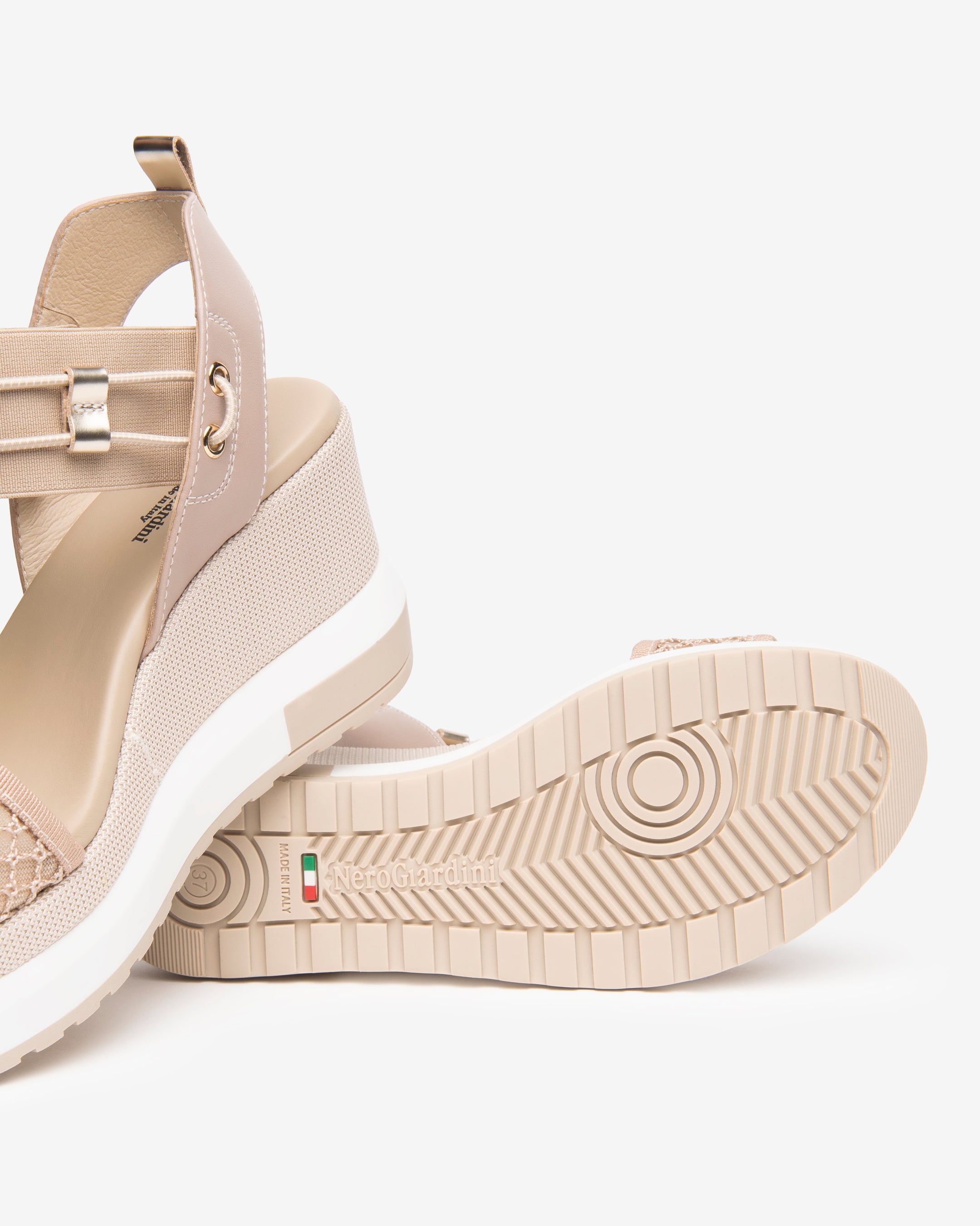 NeroGiardini Sandales Femme Cuir Toile Technique