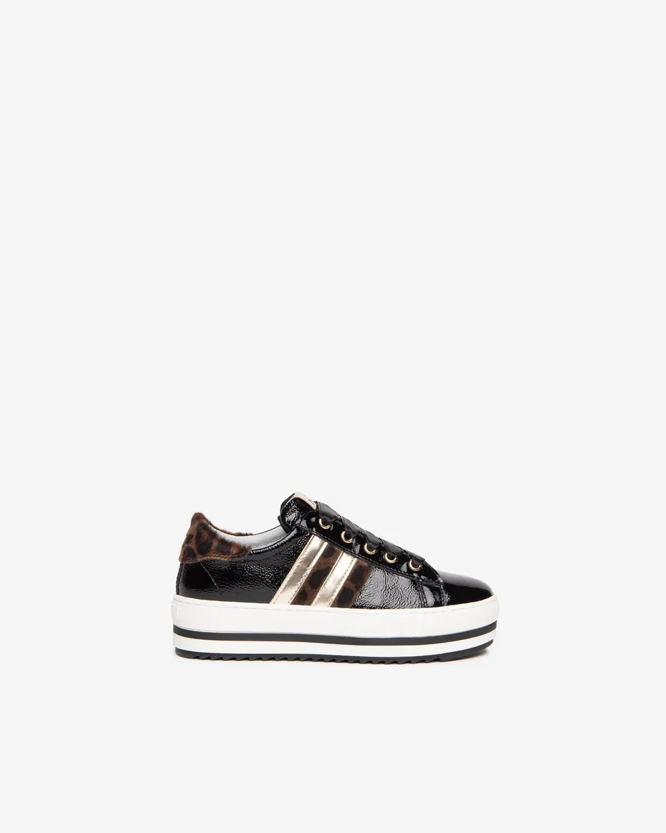 Nerogiardini Sneakers Fille Vernis Lacets Satin