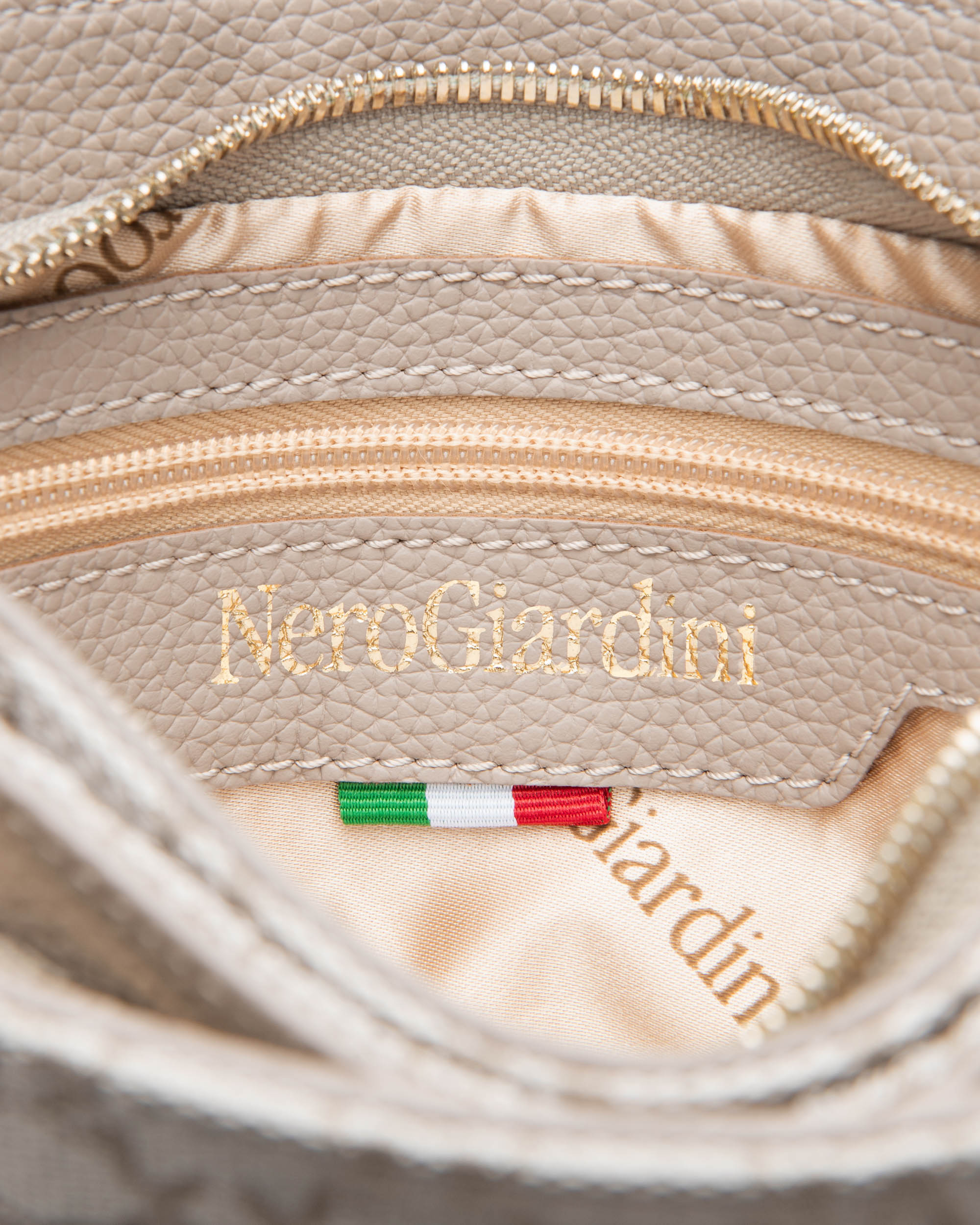 NeroGiardini Sac Bandoulière Femme Matière Technique PZ