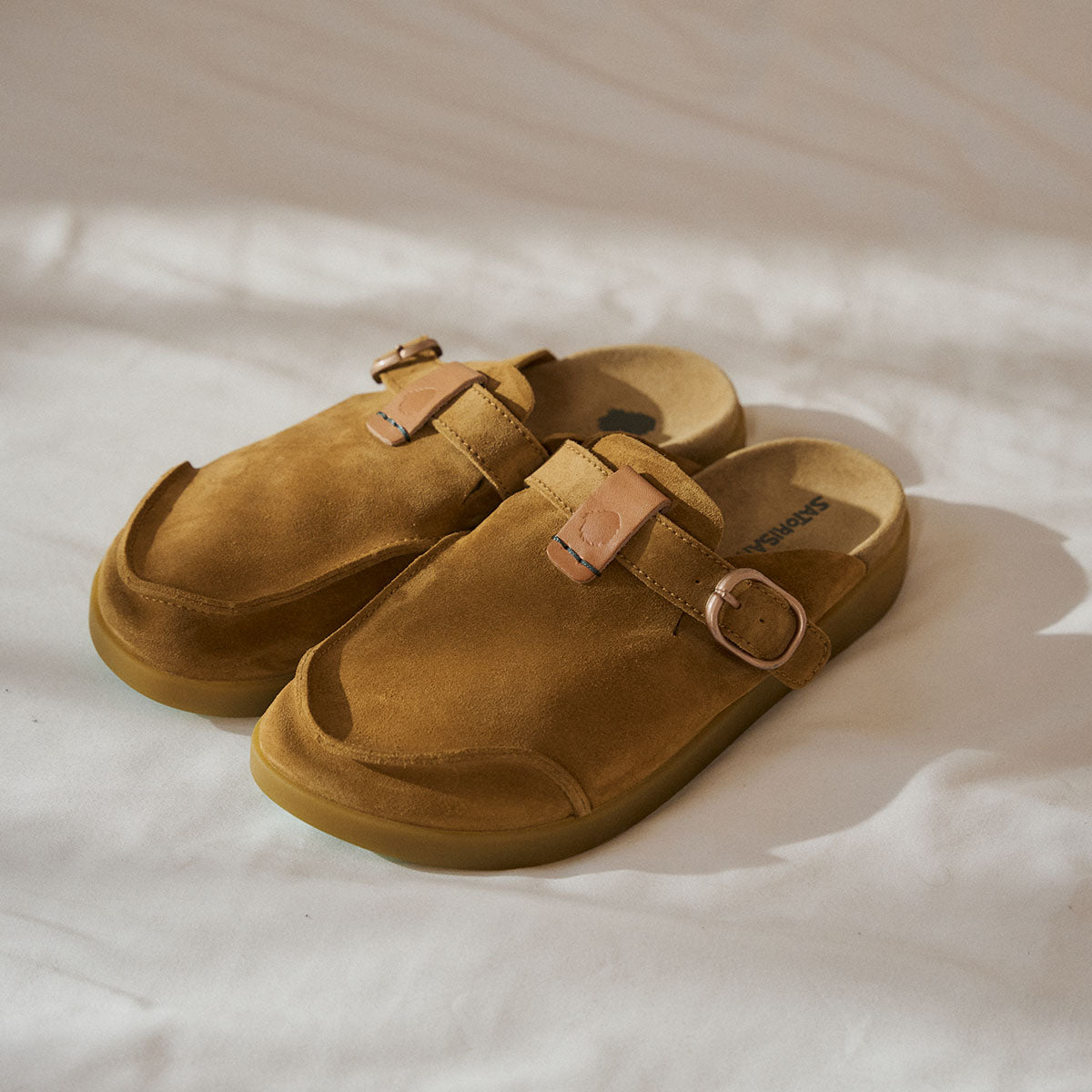 Satorisan Hoote Lux Slip-On Amber Daim Sans Lacets Homme