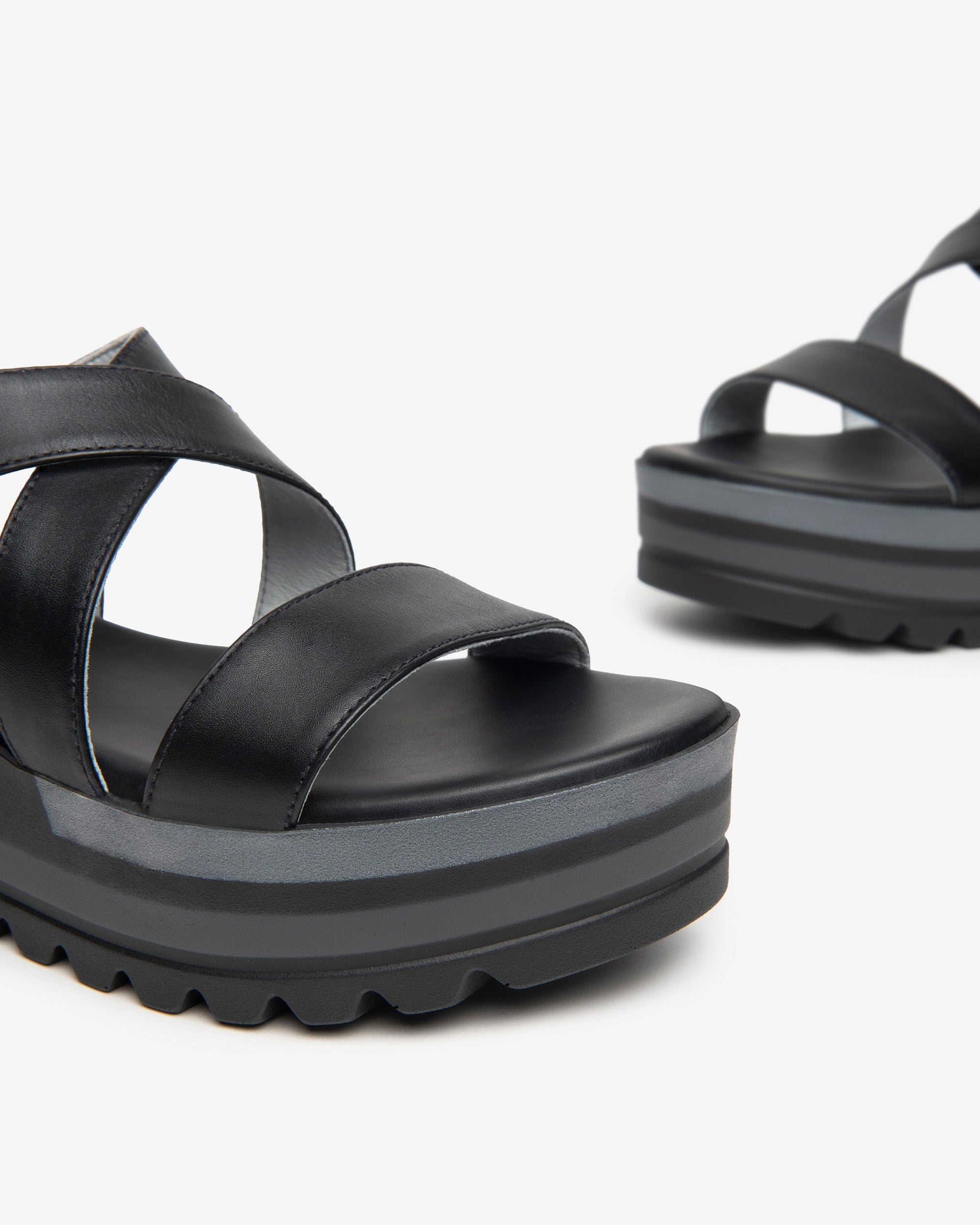 NeroGiardini Sandales Femme Cuir Minimaliste Été