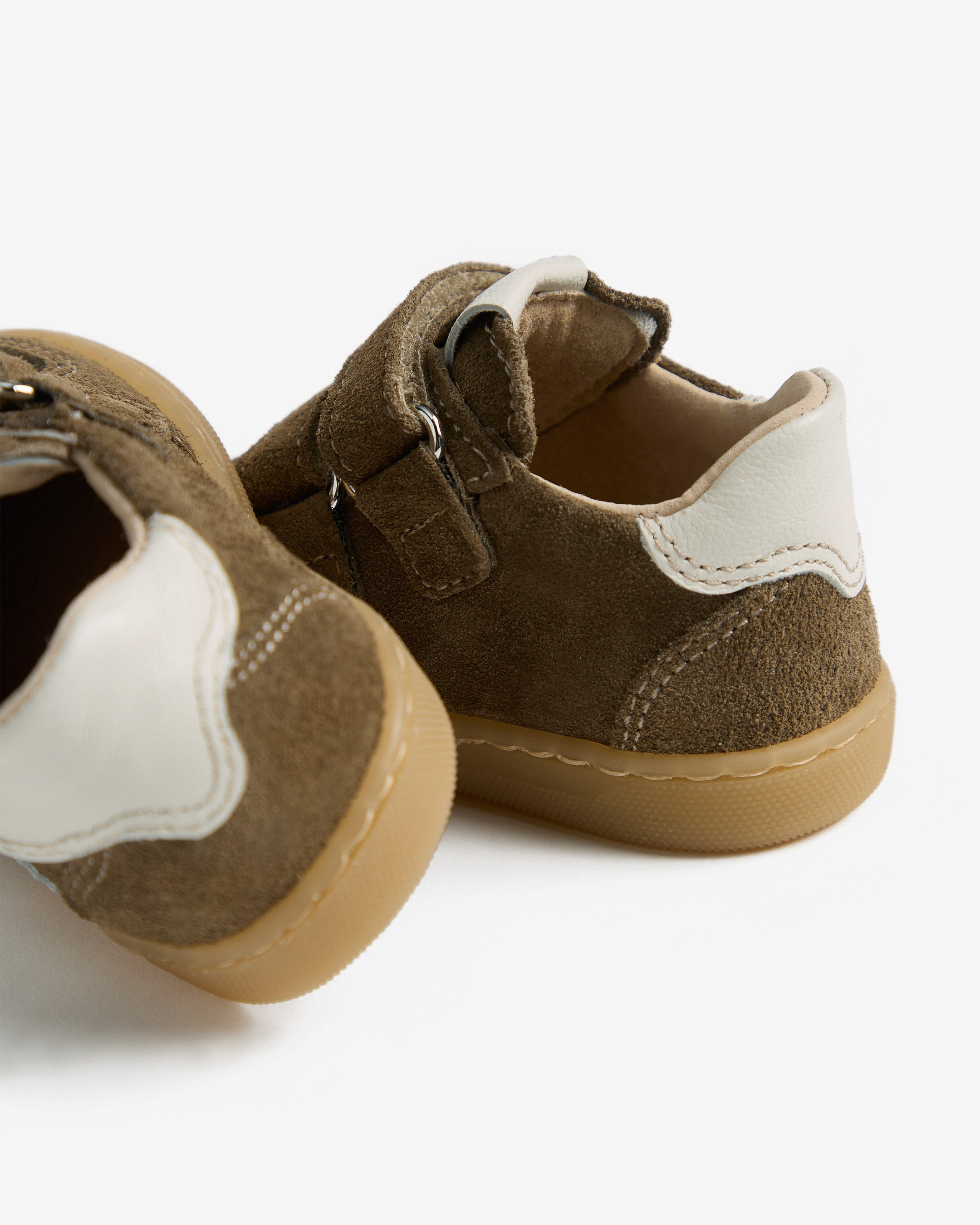 NeroGiardini Sneakers Garçon Cuir Velours sneakers 19-24 légères